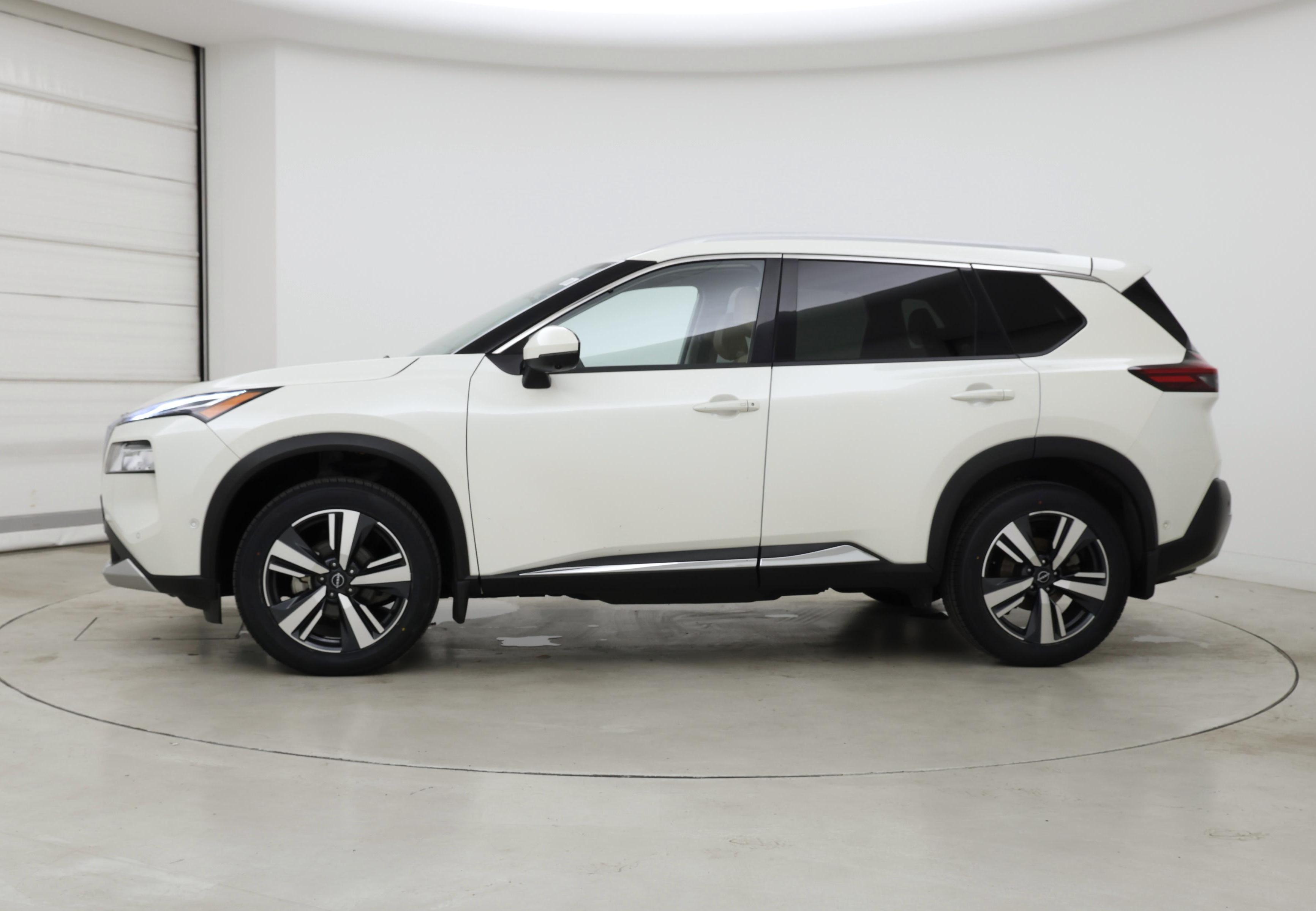 Thumbnail: 2023 Nissan Rogue - 3
