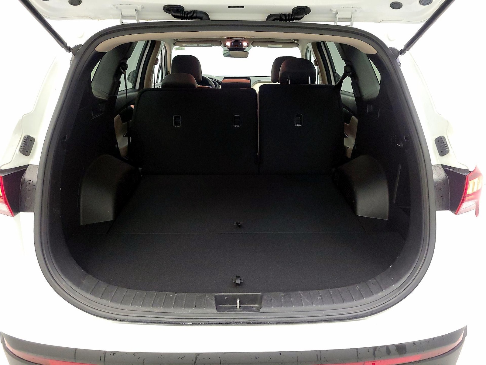 2023 Hyundai Santa Fe SE - Photo 22