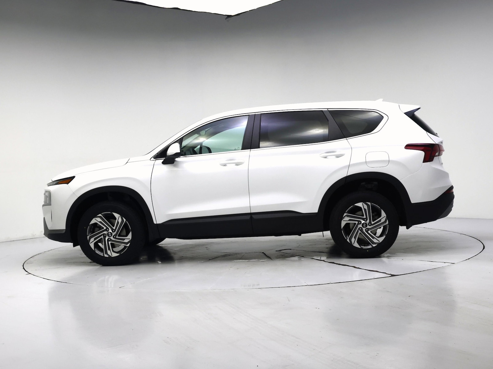 2023 Hyundai Santa Fe SE - Photo 4