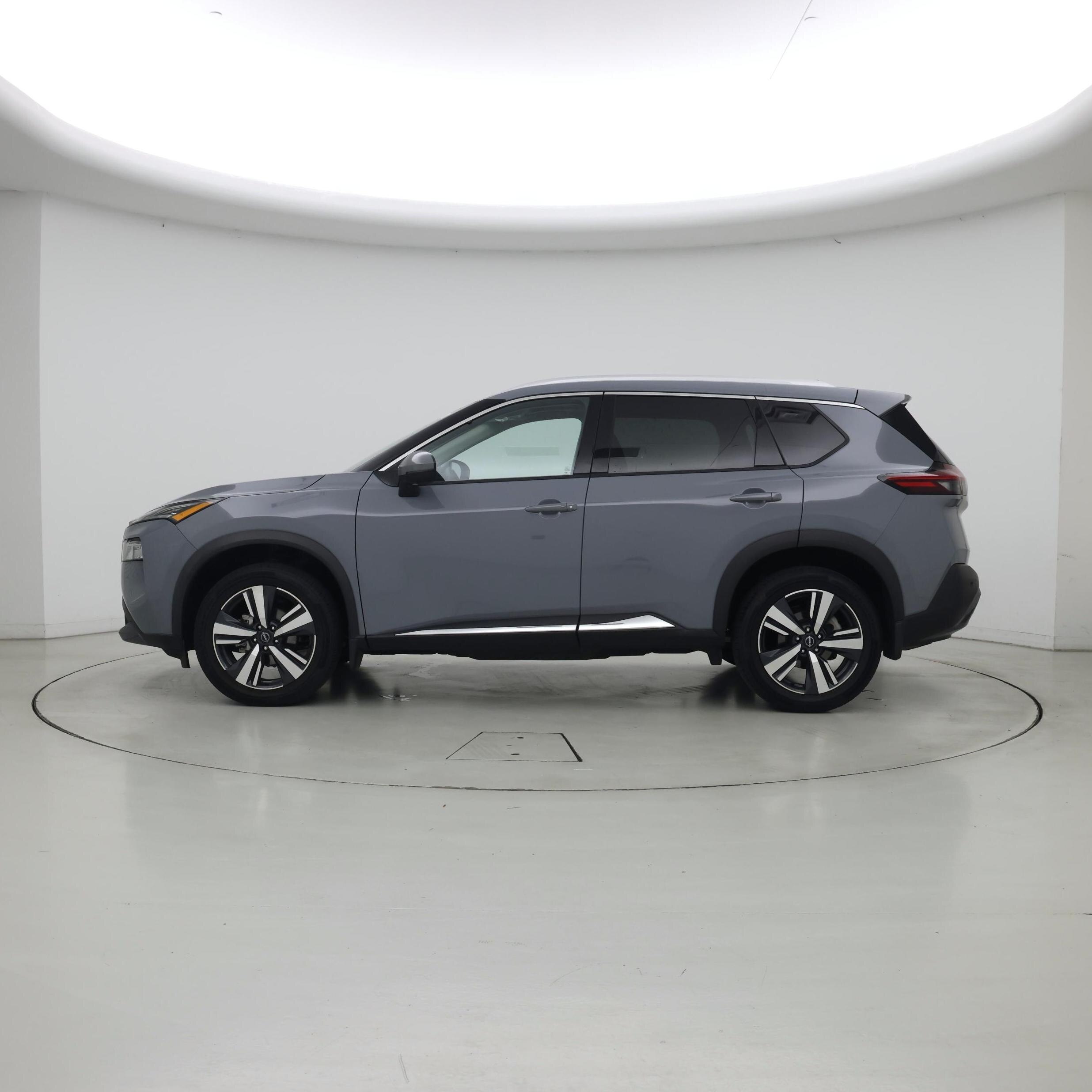 Thumbnail: 2023 Nissan Rogue - 3