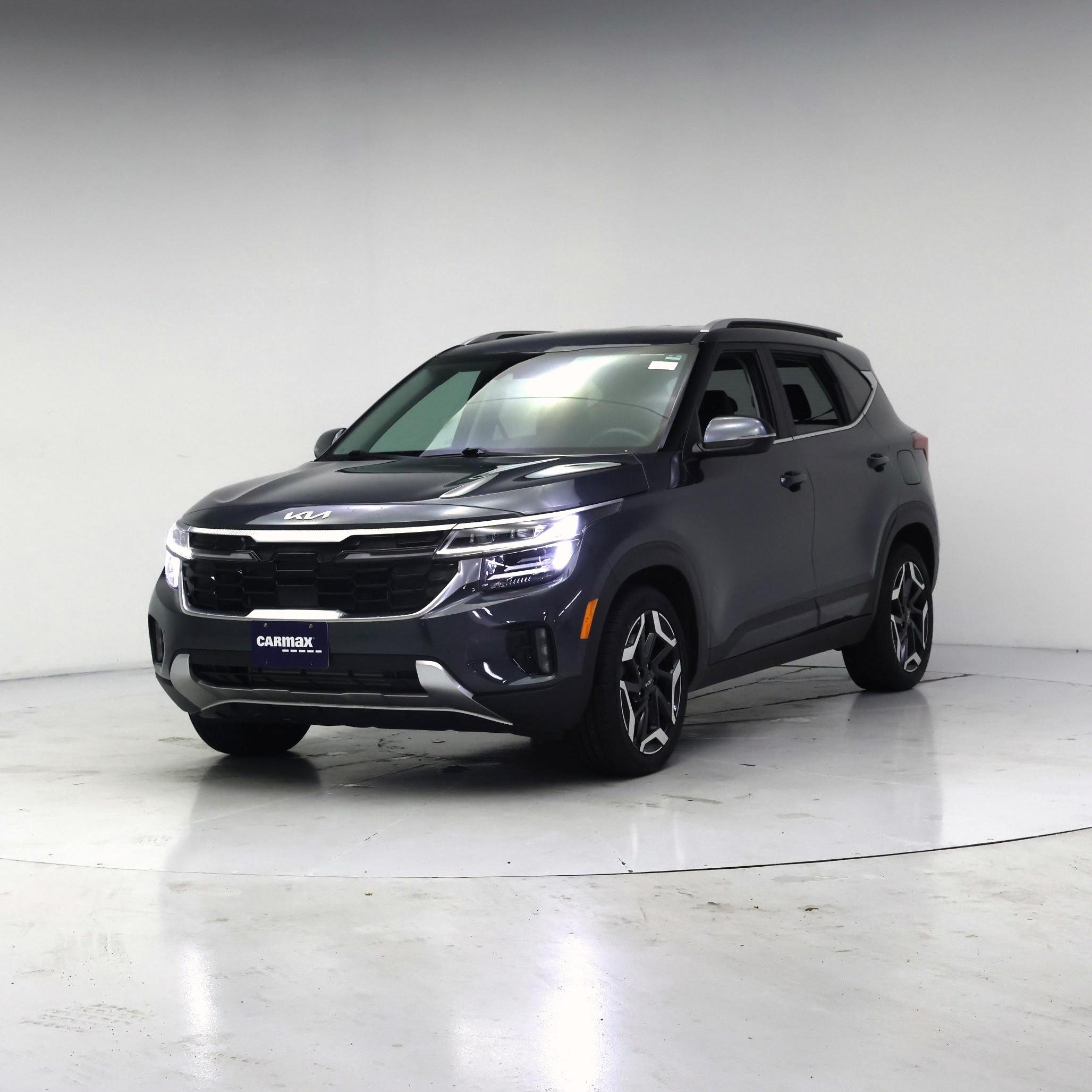 Thumbnail: 2024 Kia Seltos - 4