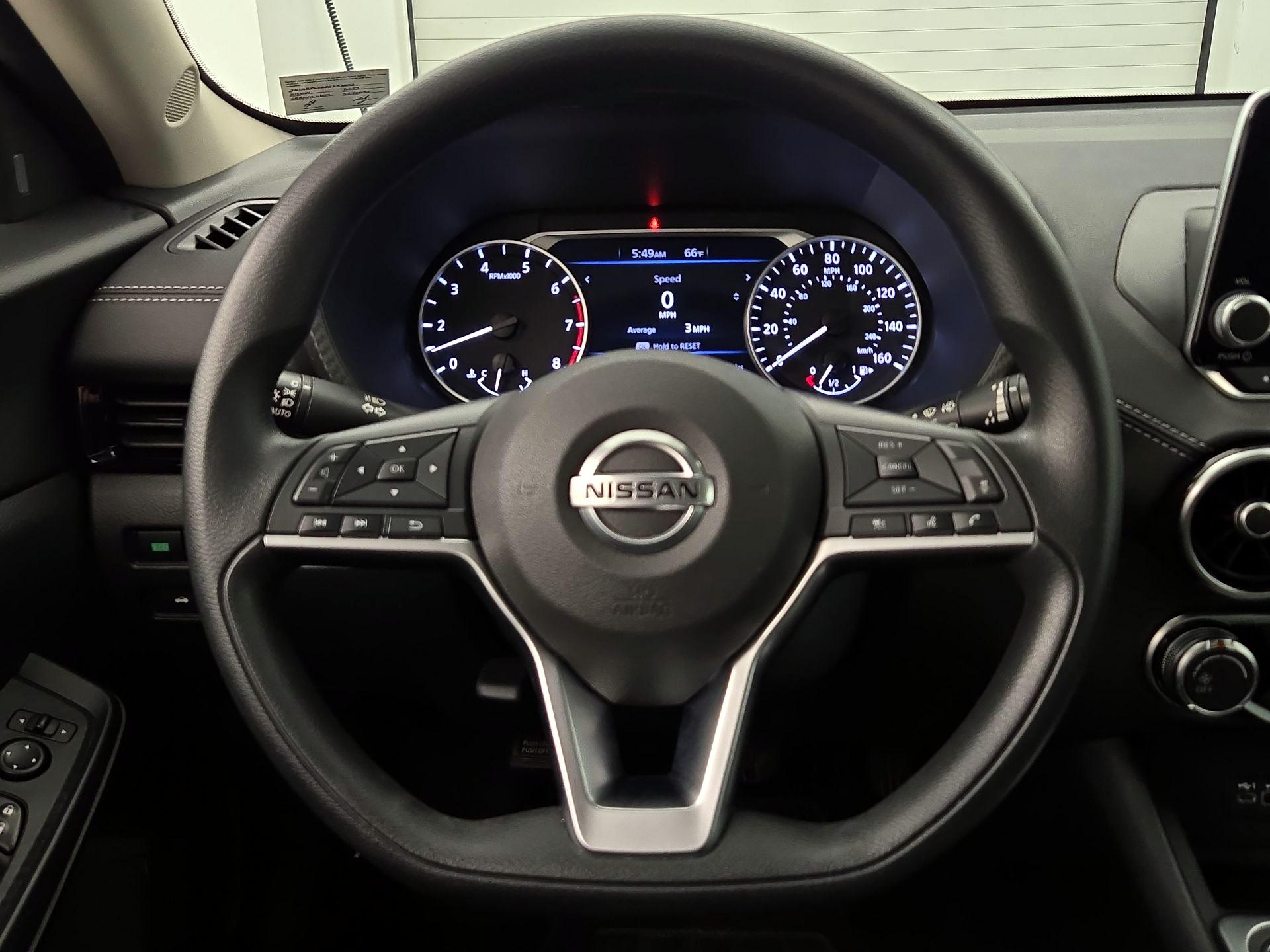 Thumbnail: 2023 Nissan Sentra - 10