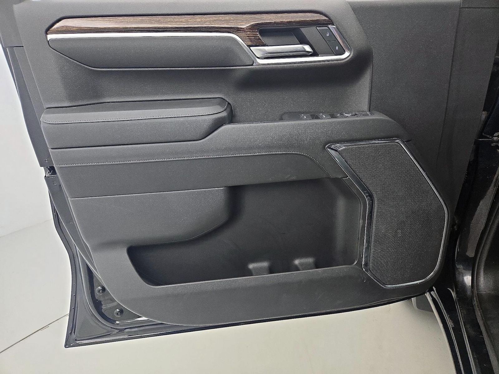 2024 GMC Sierra 1500 Elevation - Photo 13