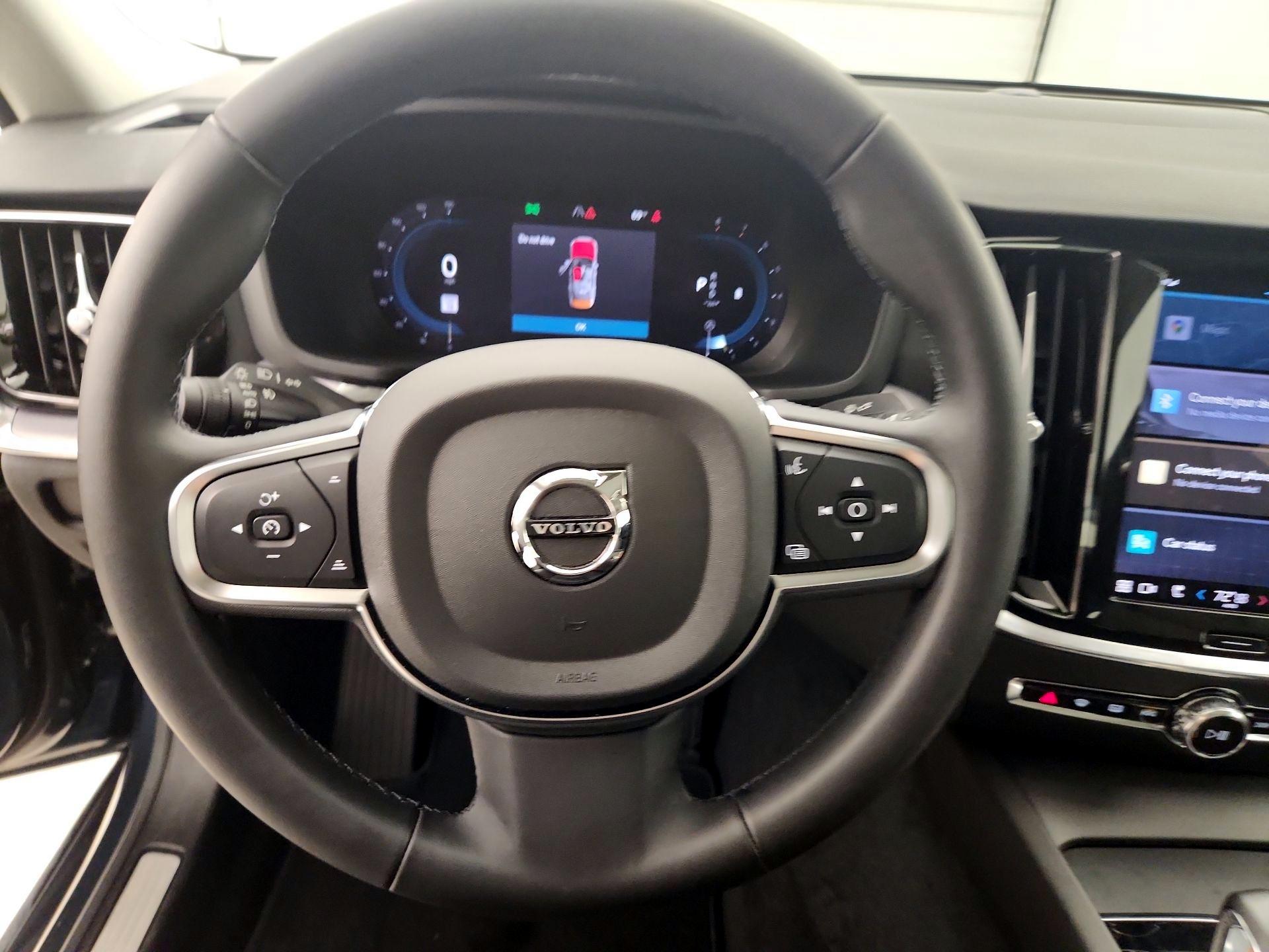 Thumbnail: 2025 Volvo S60 - 10