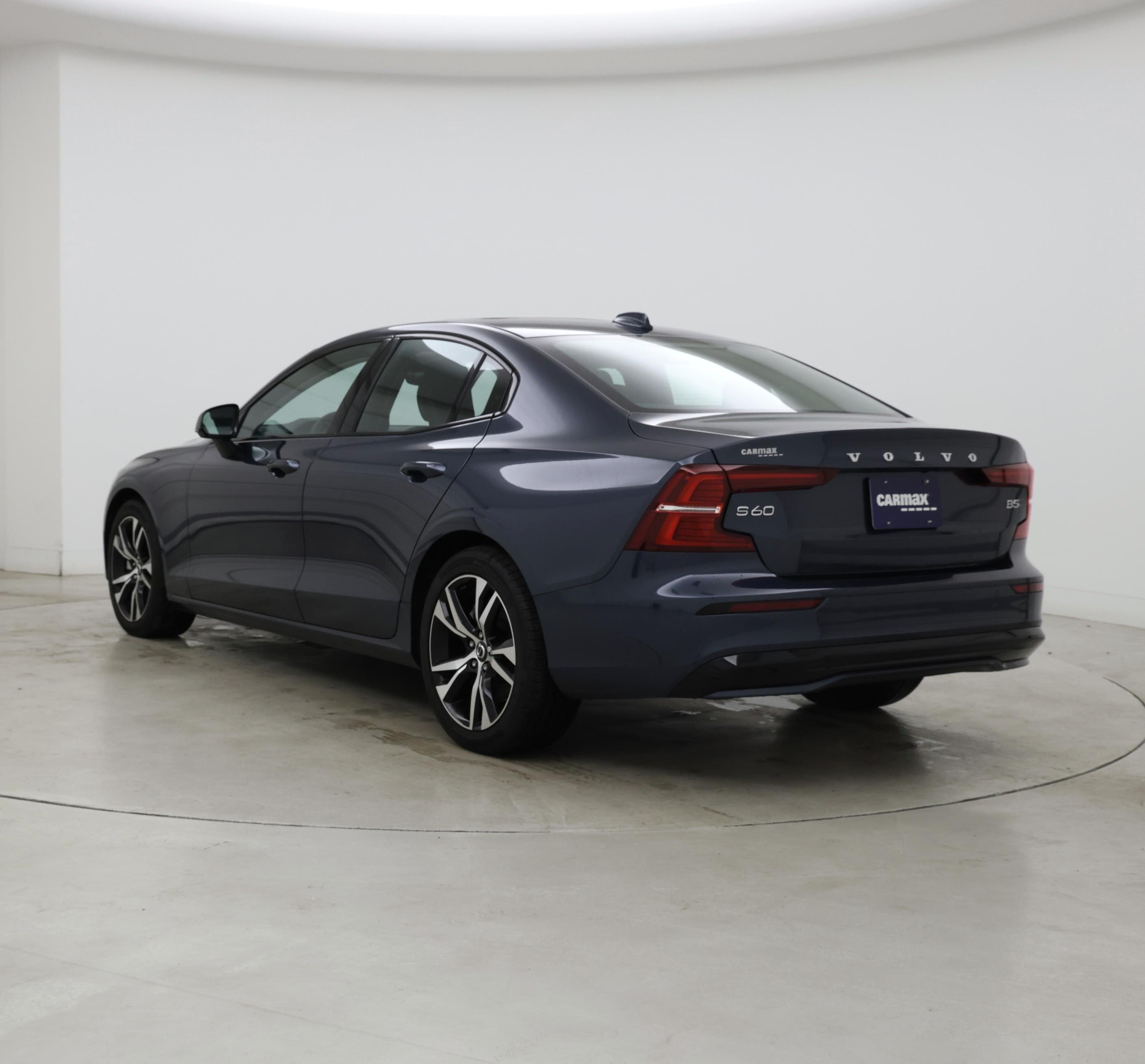 Thumbnail: 2025 Volvo S60 - 2