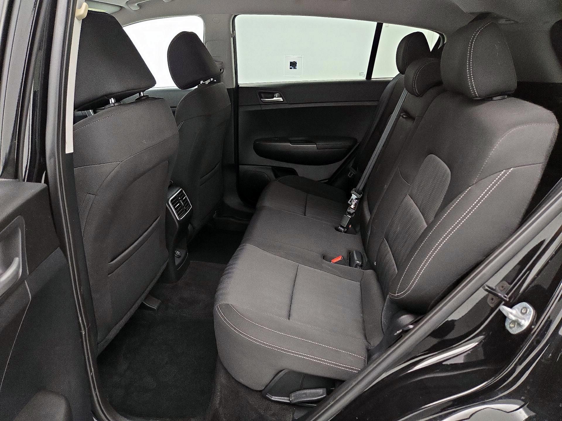 Thumbnail: 2020 Kia Sportage - 19