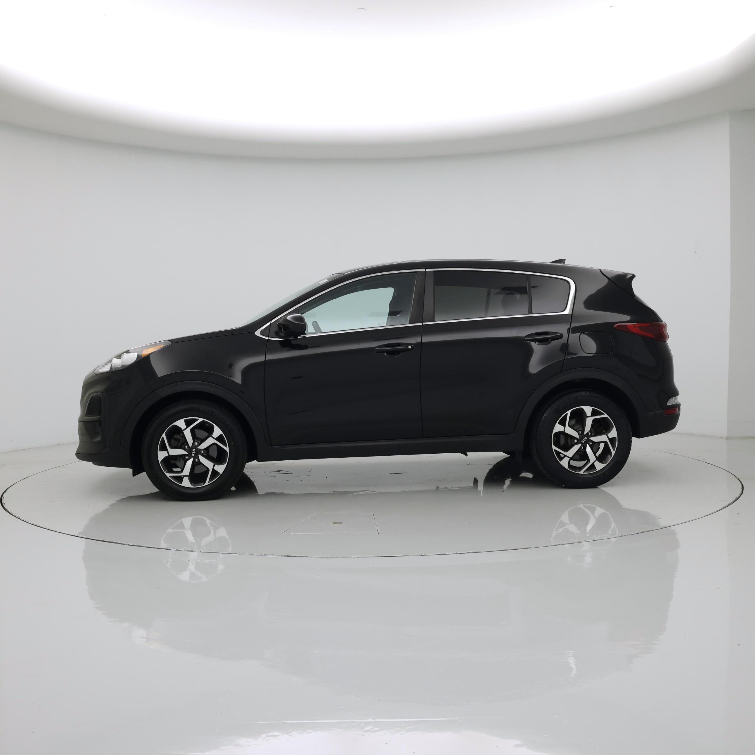 Thumbnail: 2020 Kia Sportage - 3