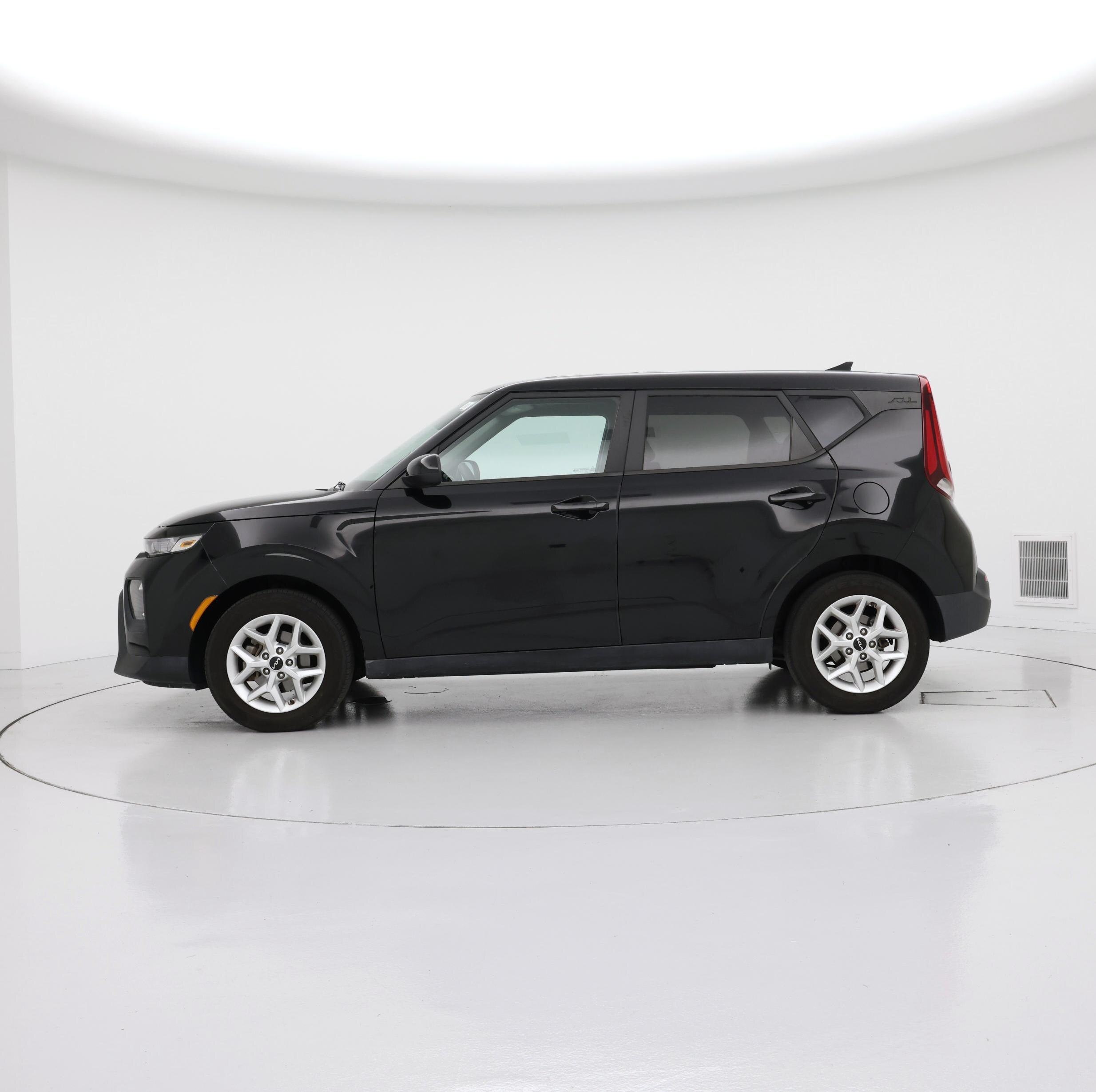 Thumbnail: 2022 Kia Soul - 3