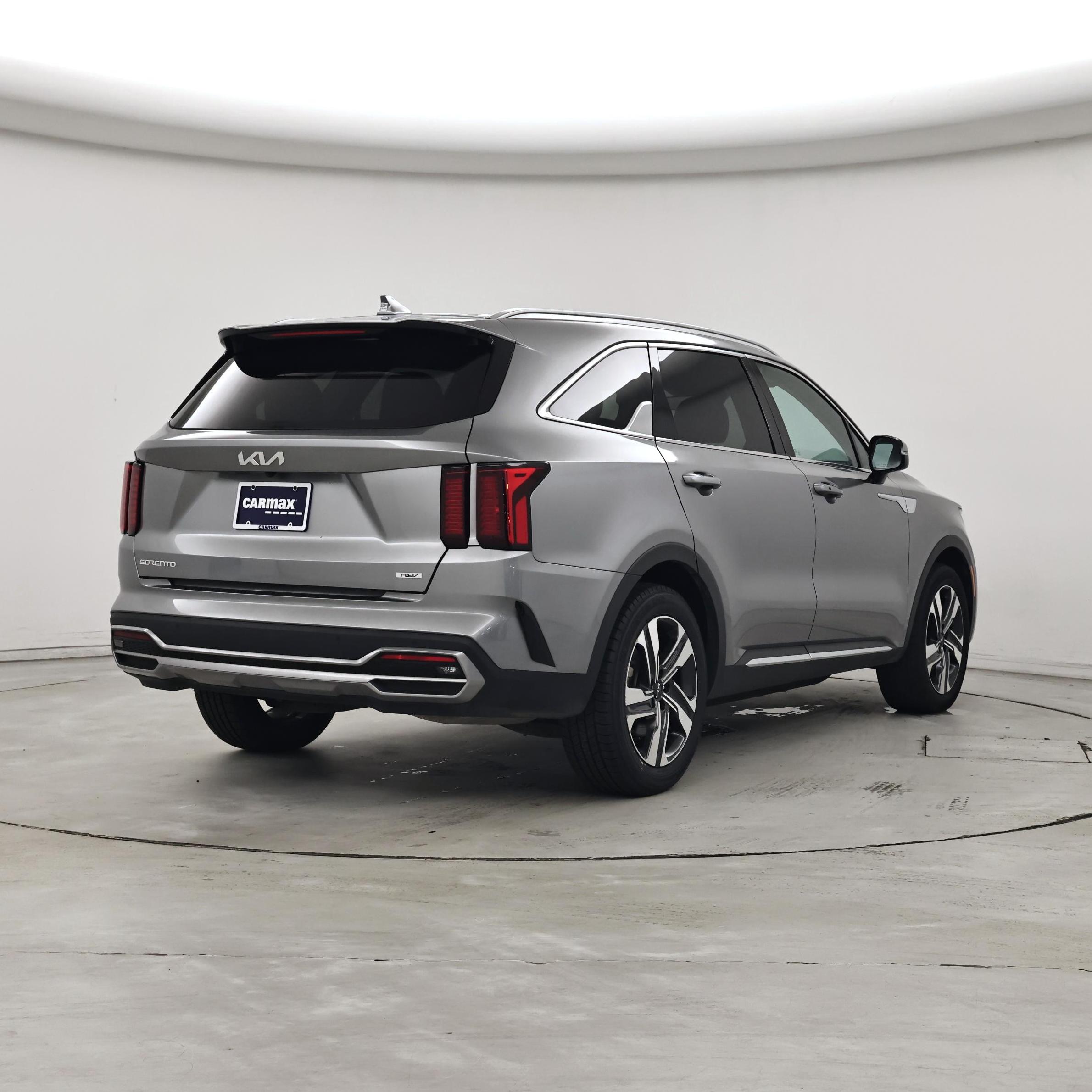 Thumbnail: 2023 Kia Sorento - 8
