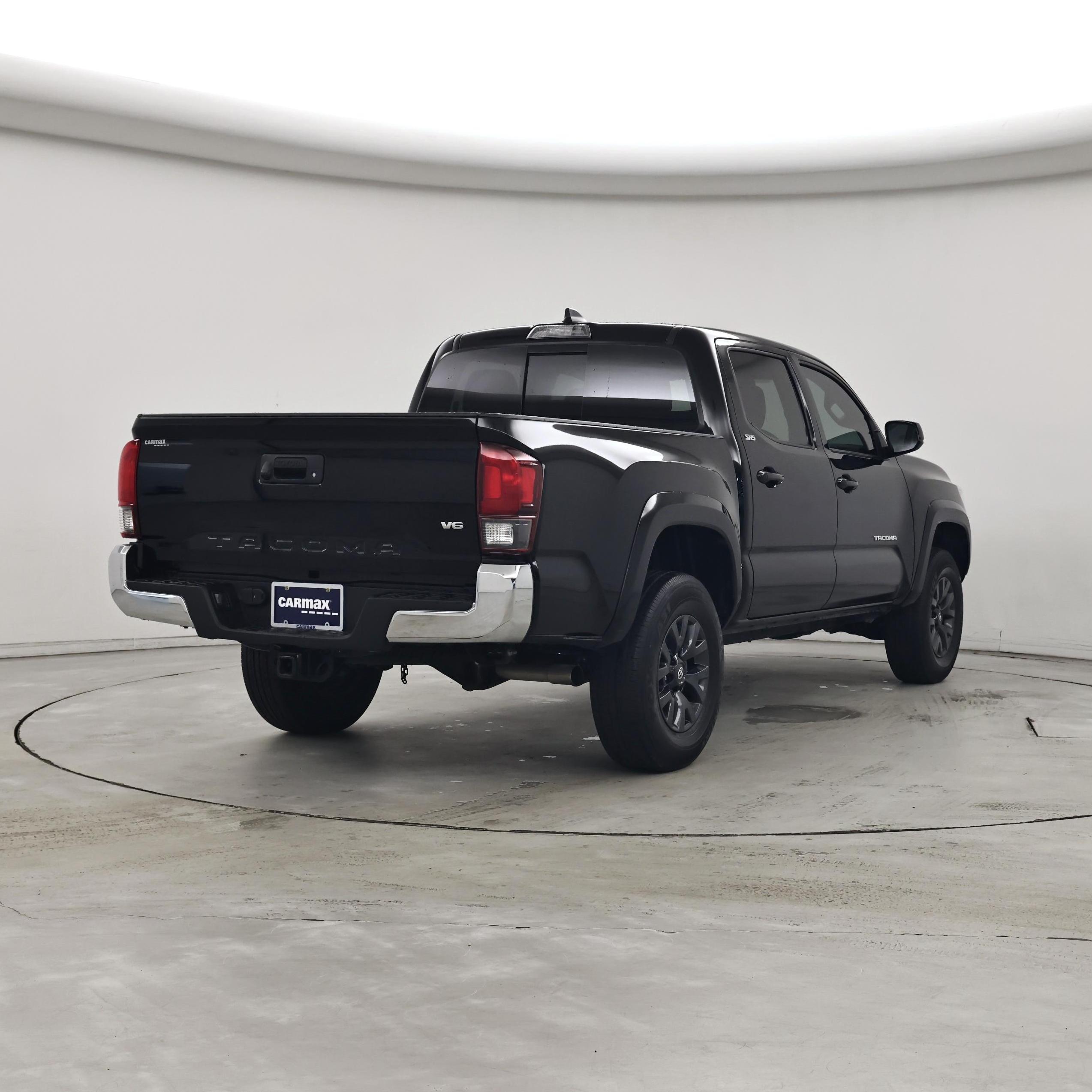 Thumbnail: 2023 Toyota Tacoma - 8