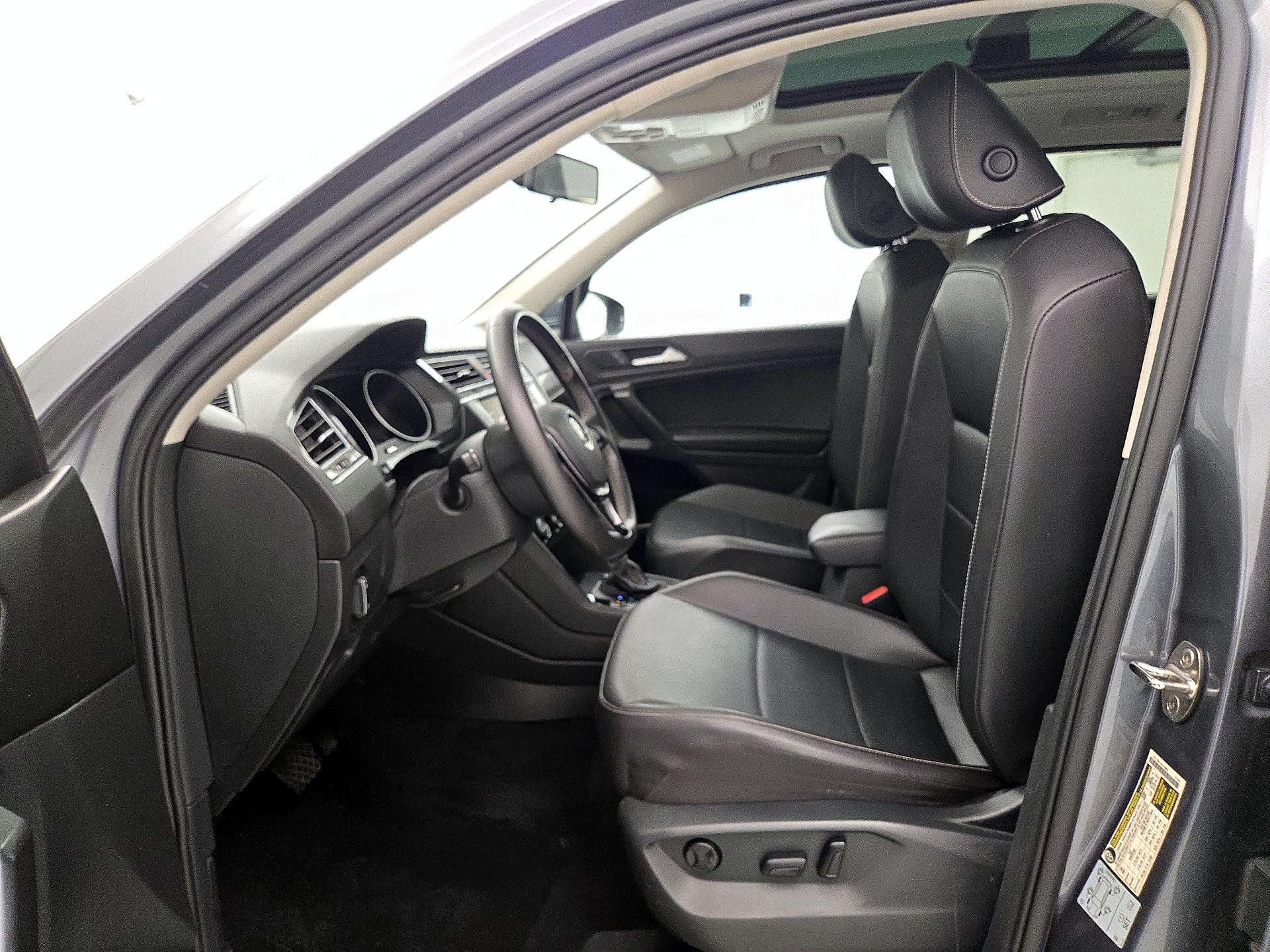 Thumbnail: 2021 Volkswagen Tiguan - 11