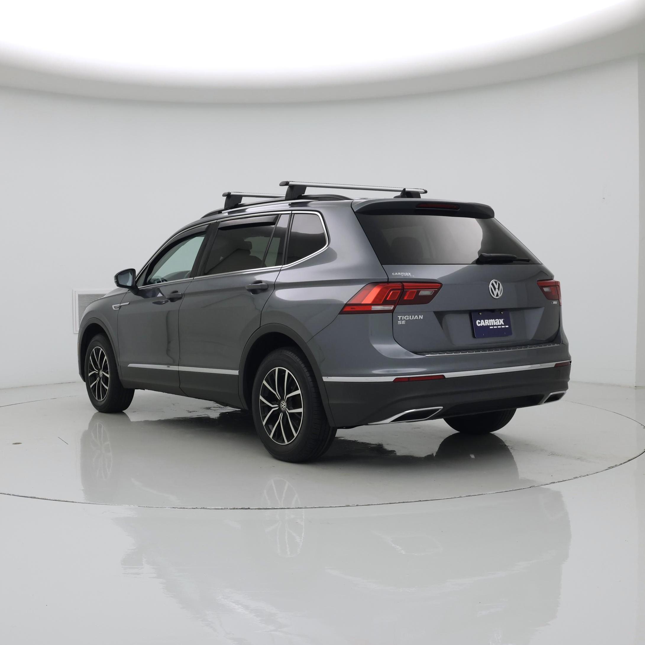 Thumbnail: 2021 Volkswagen Tiguan - 2