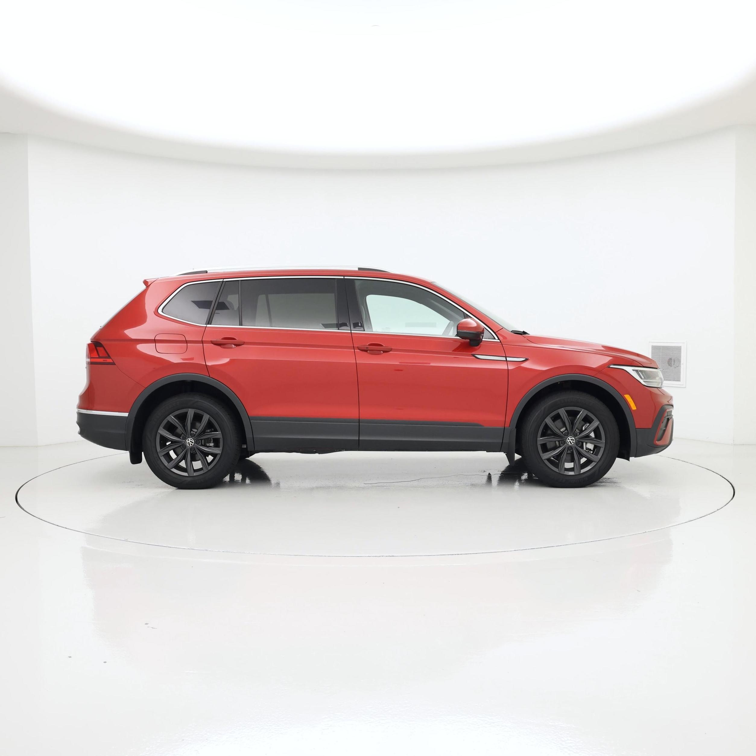 Thumbnail: 2024 Volkswagen Tiguan - 7