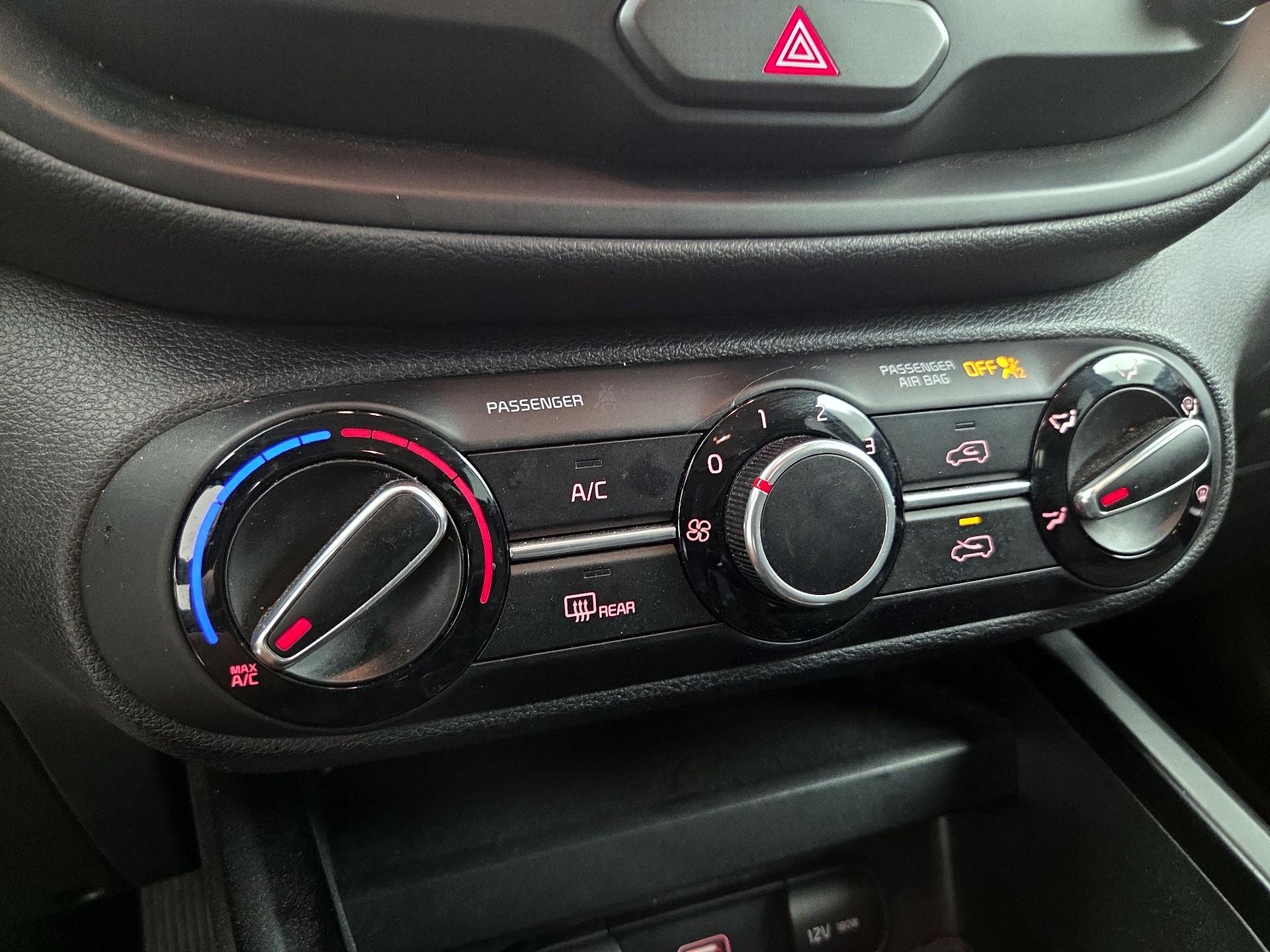 Thumbnail: 2020 Kia Soul - 16