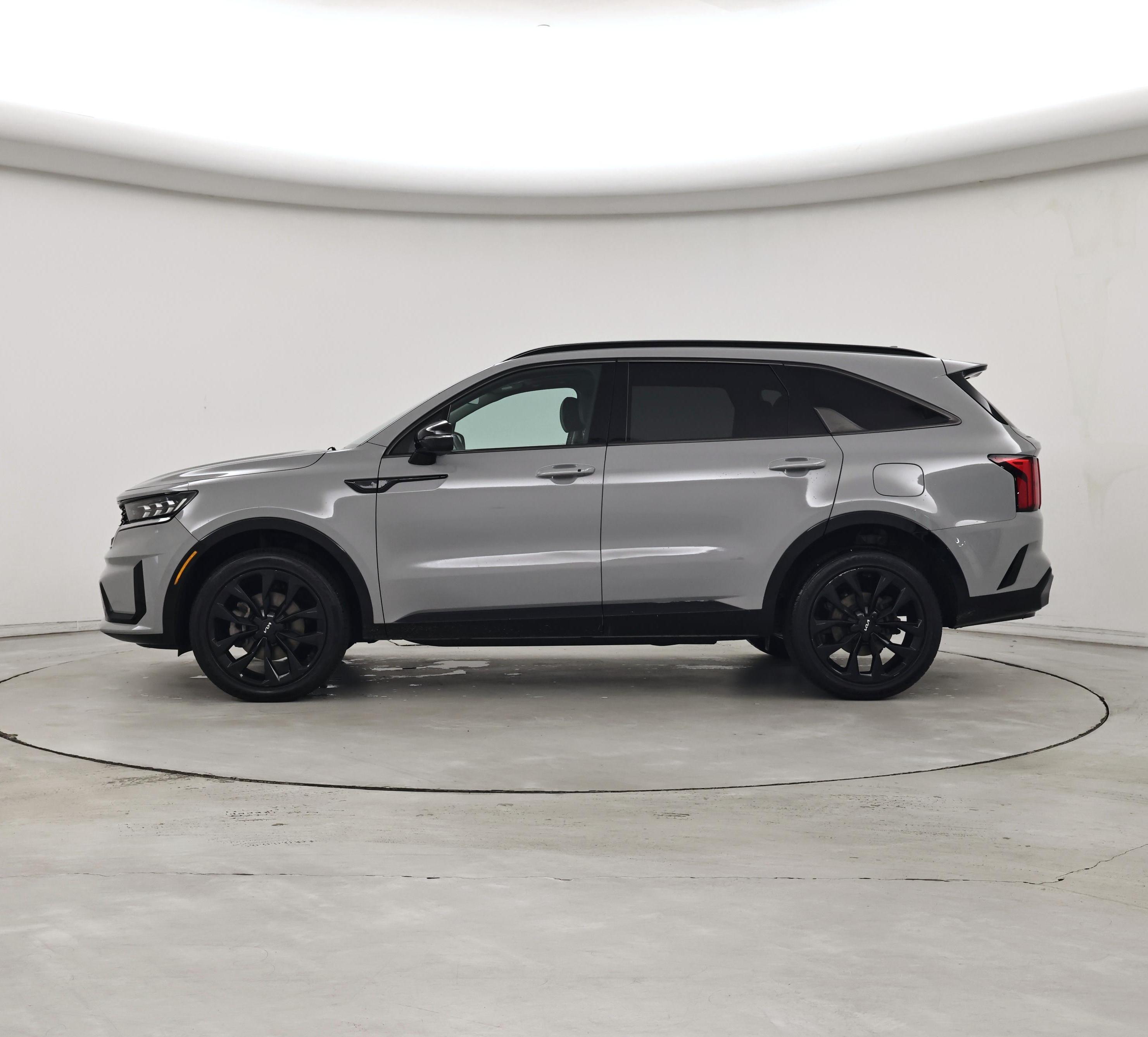 Thumbnail: 2023 Kia Sorento - 3
