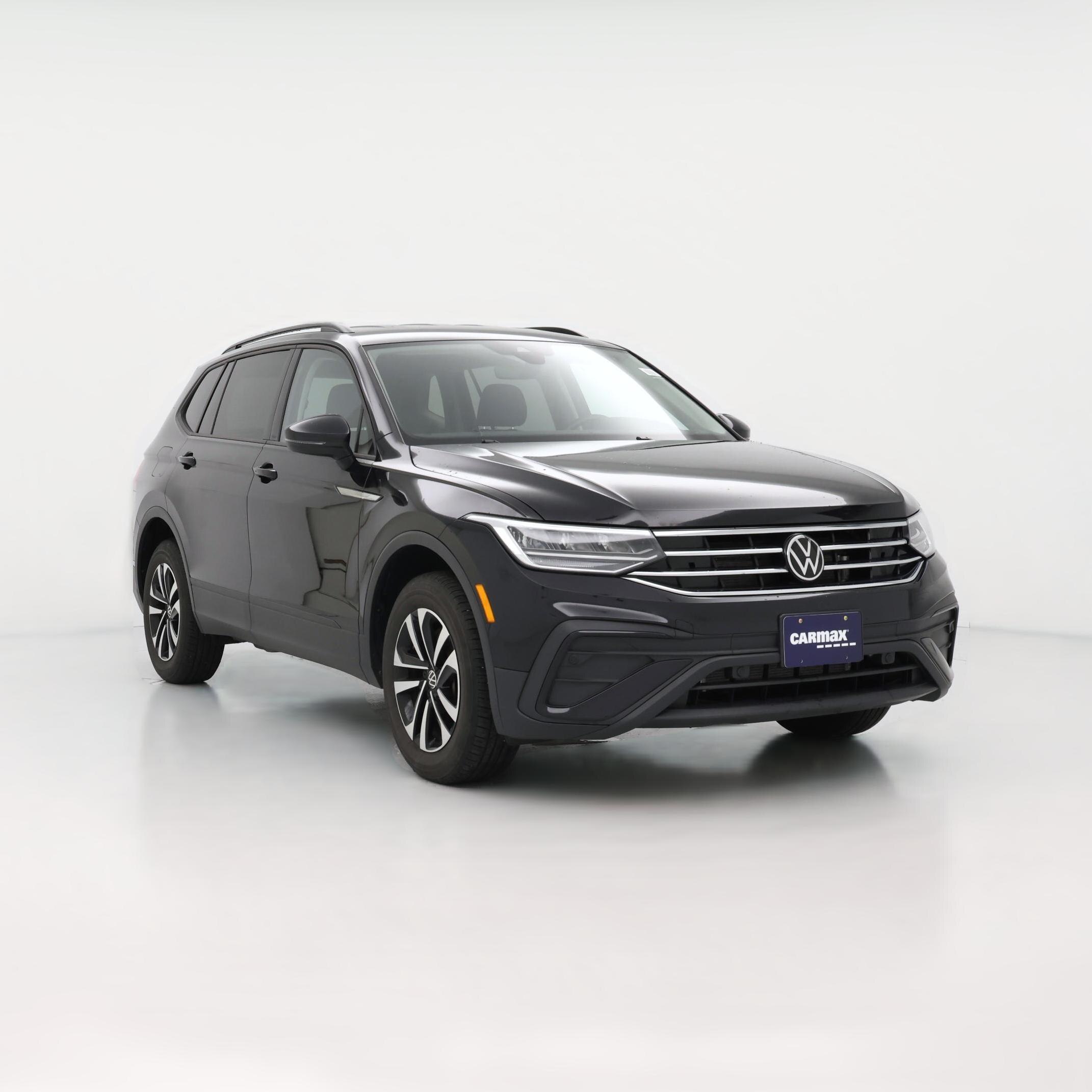 Thumbnail: 2022 Volkswagen Tiguan - 1