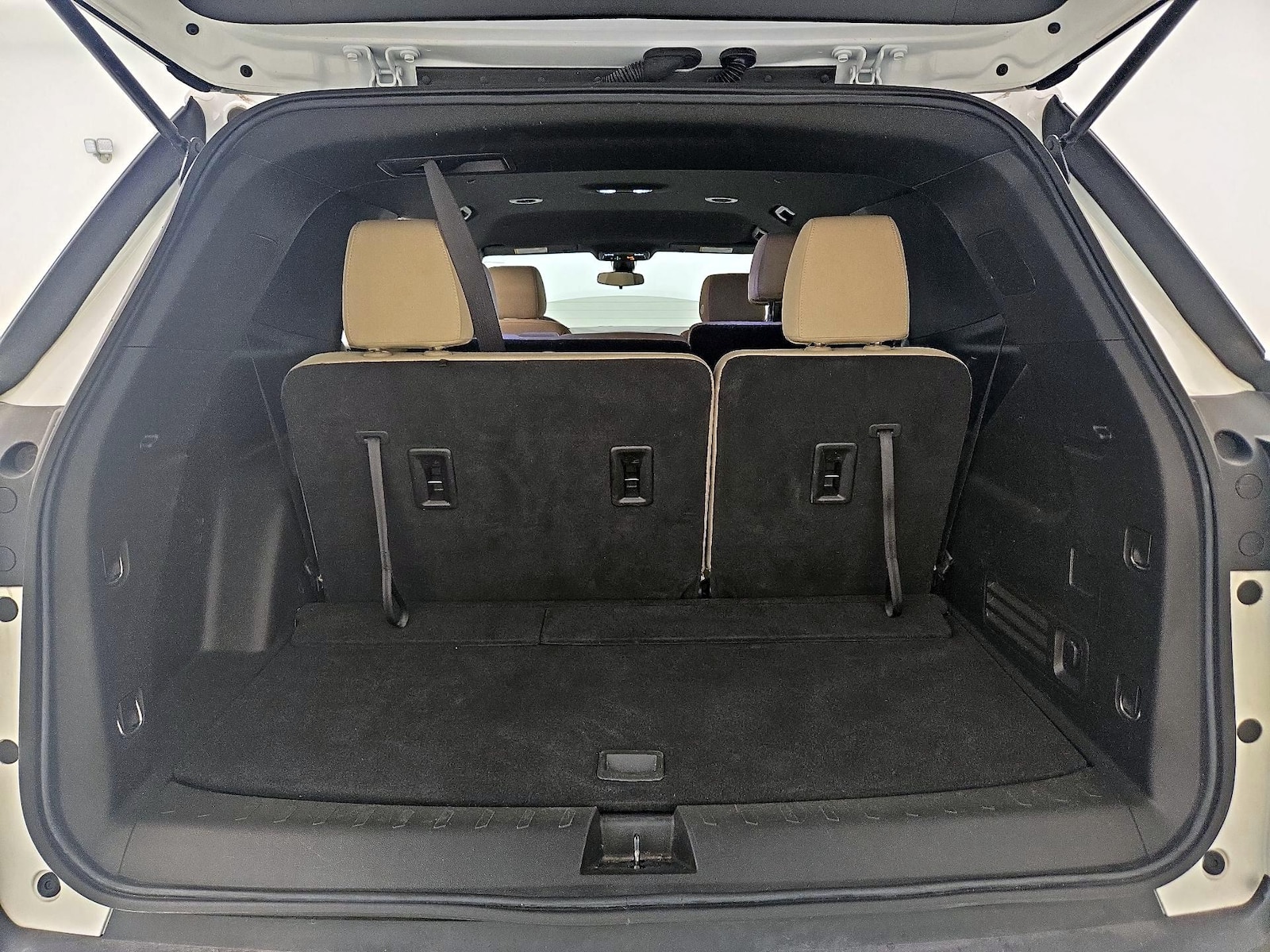 2023 Chevrolet Traverse LS - Photo 22