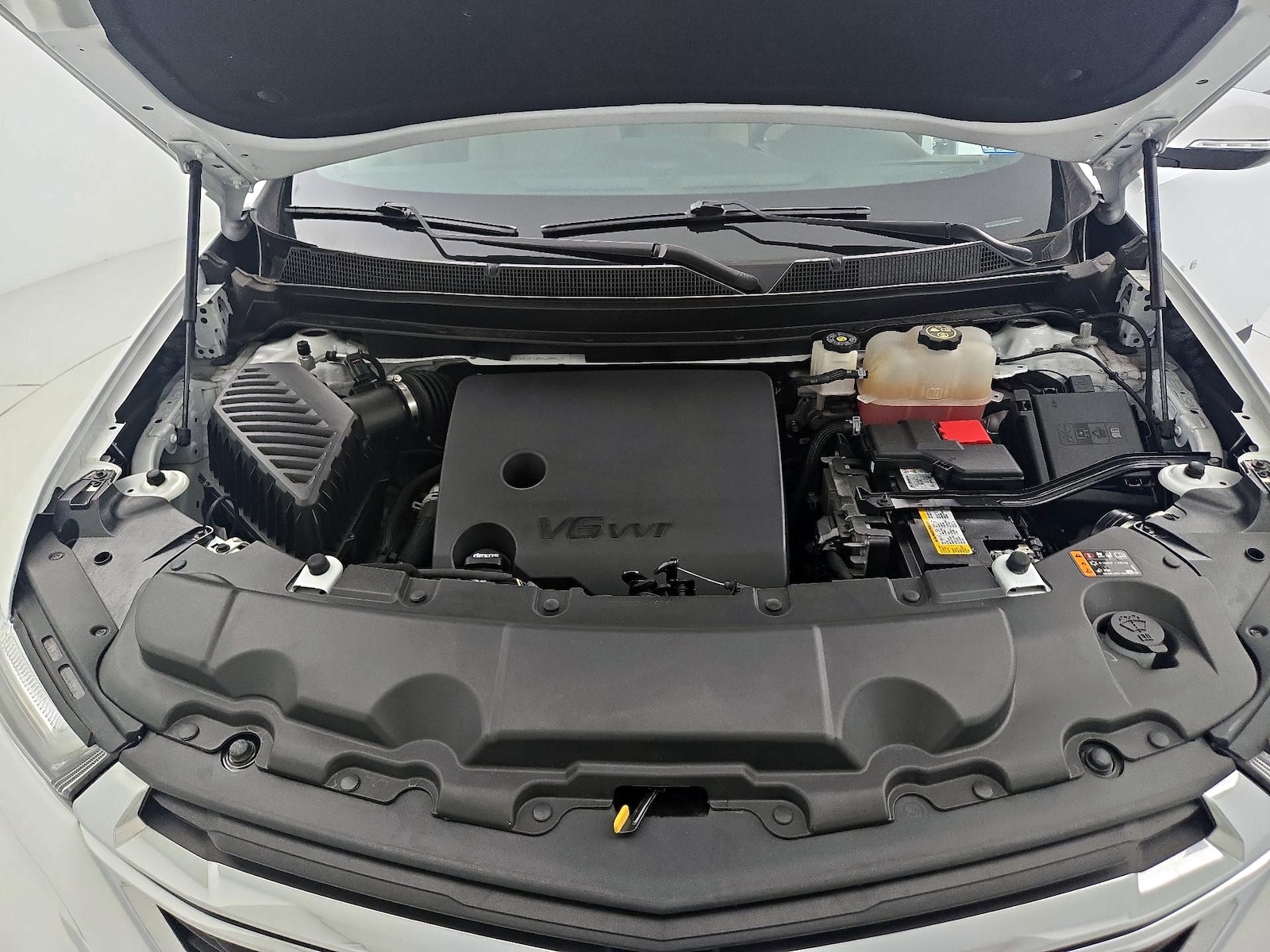 2023 Chevrolet Traverse LS - Photo 23