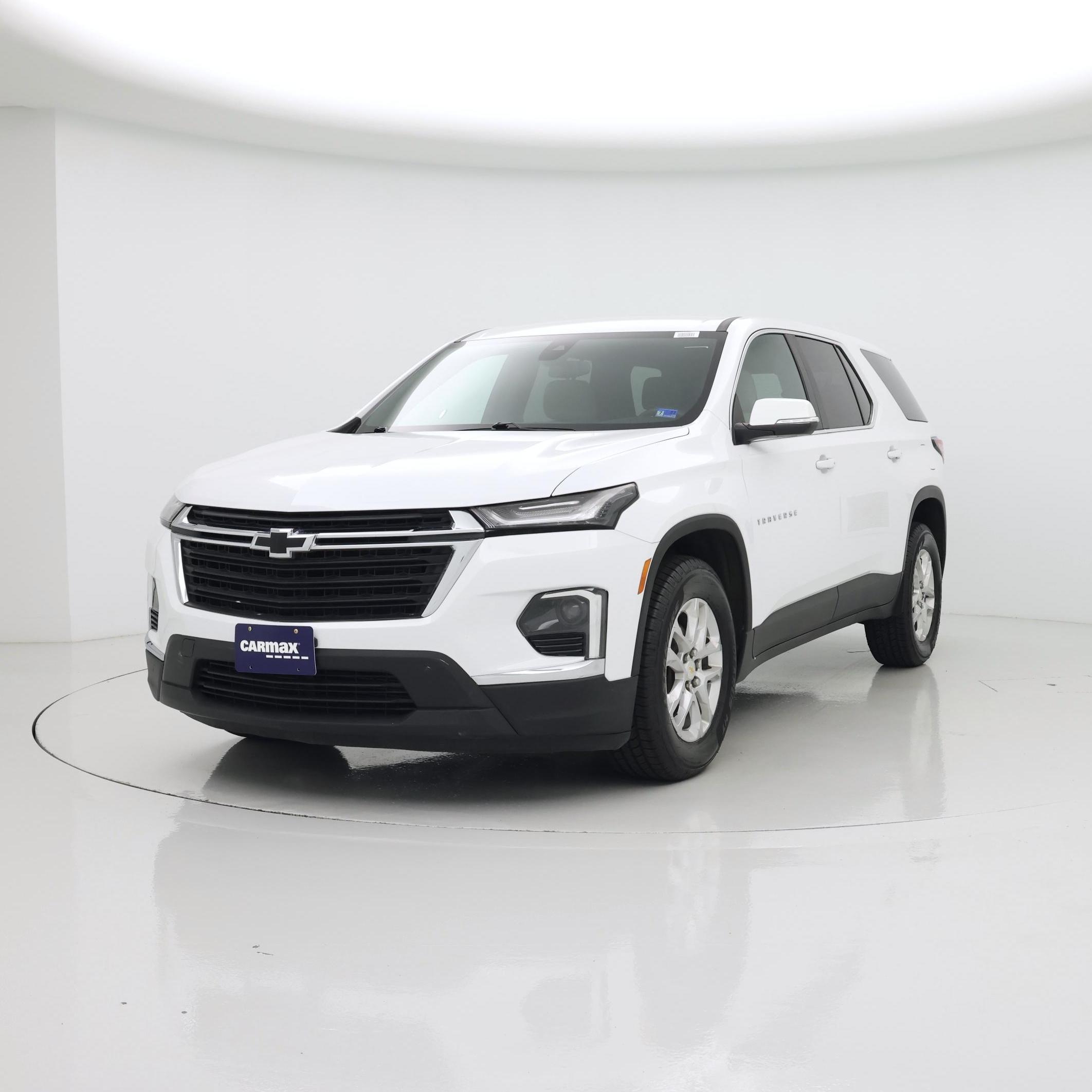 Thumbnail: 2023 Chevrolet Traverse - 4