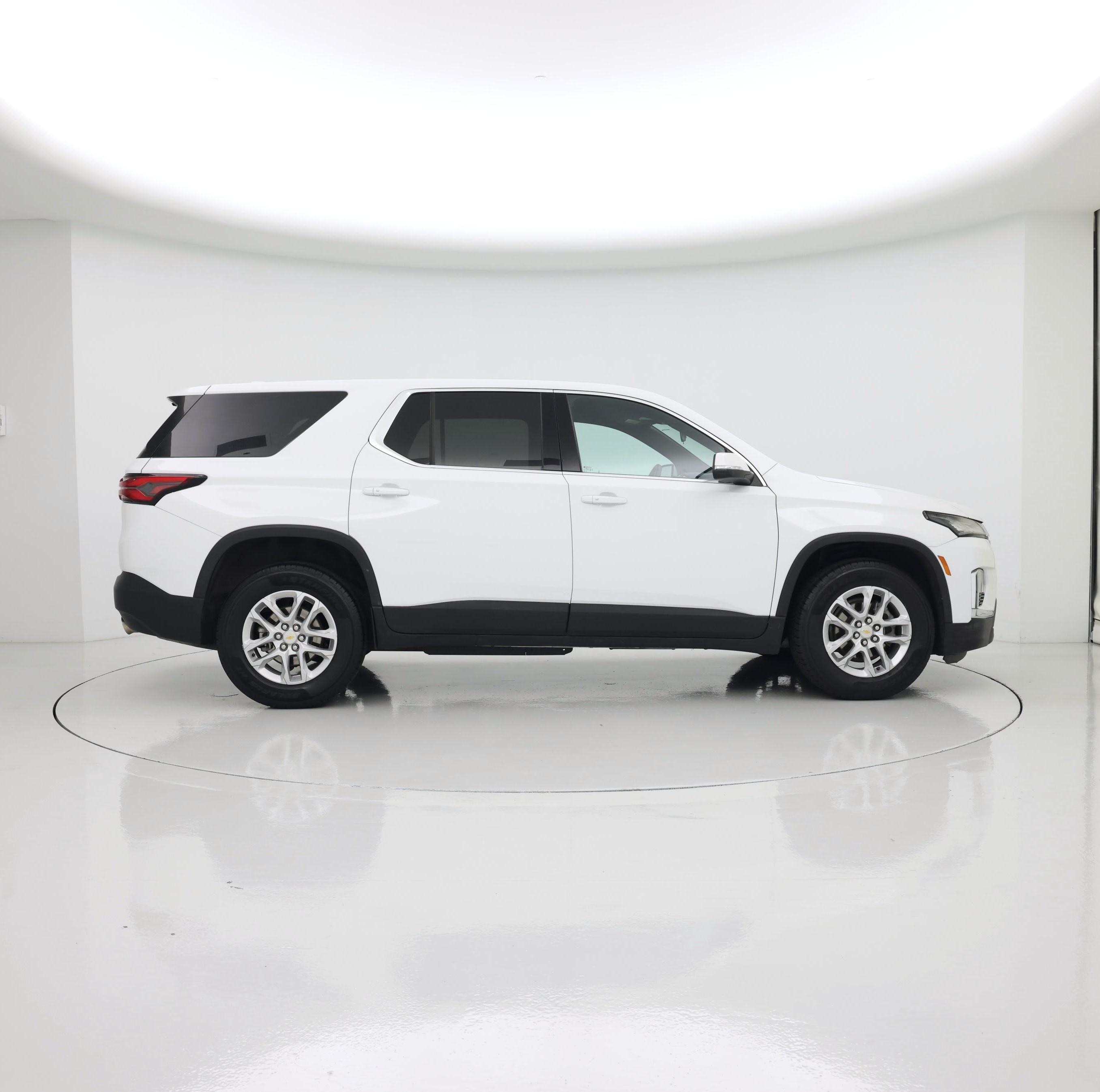 Thumbnail: 2023 Chevrolet Traverse - 7