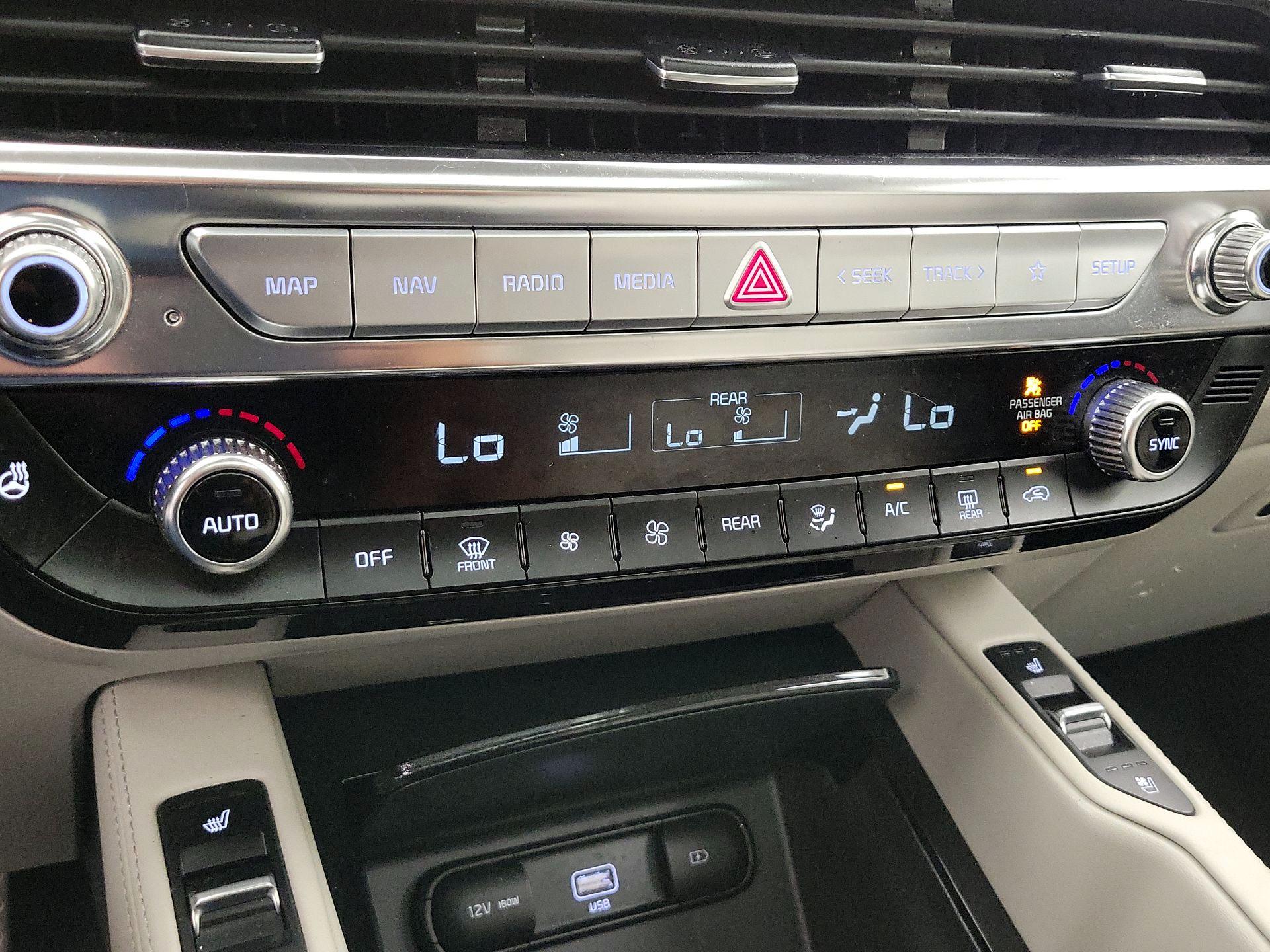 Thumbnail: 2020 Kia Telluride - 17