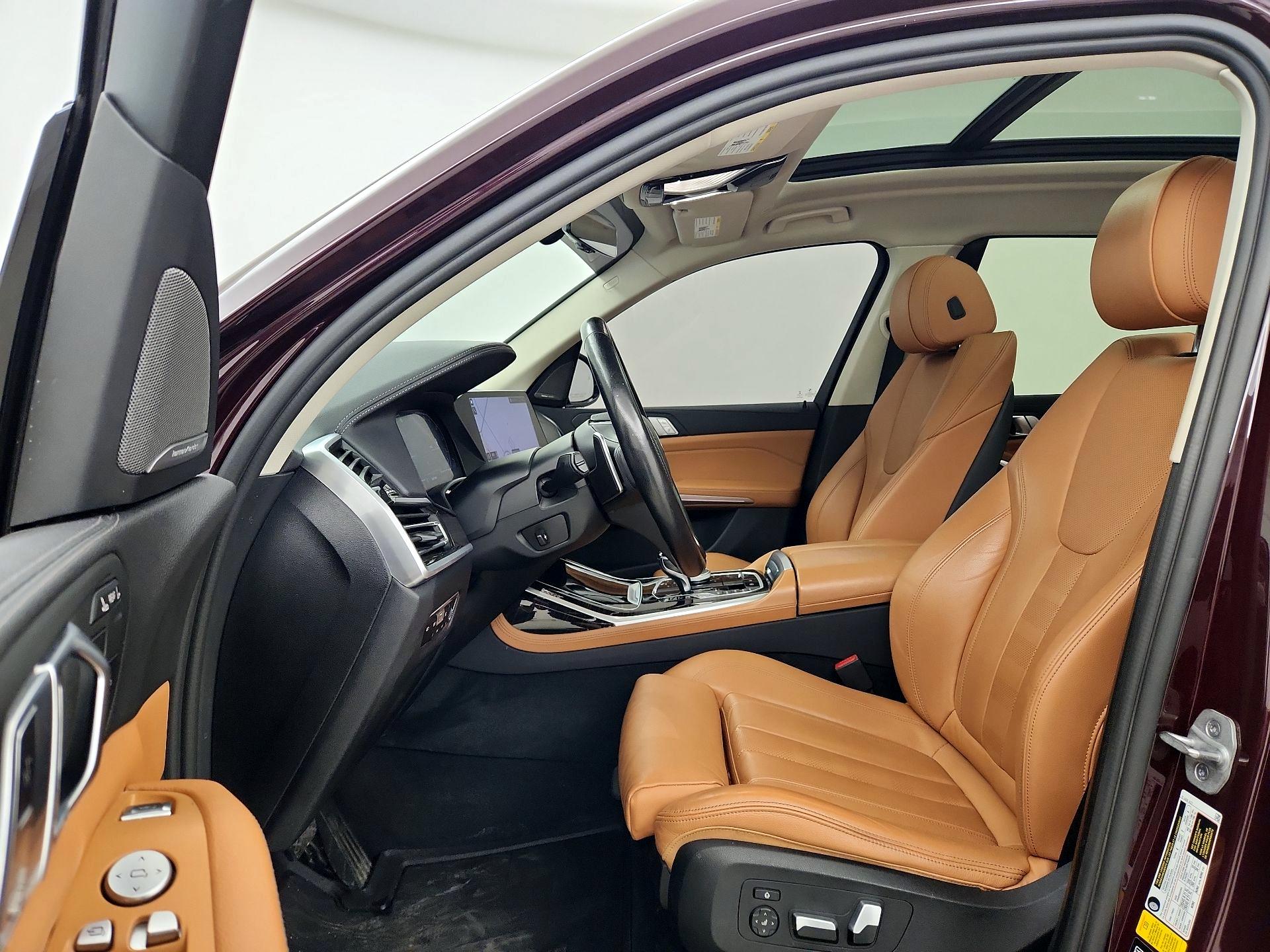 Thumbnail: 2021 BMW X7 - 11
