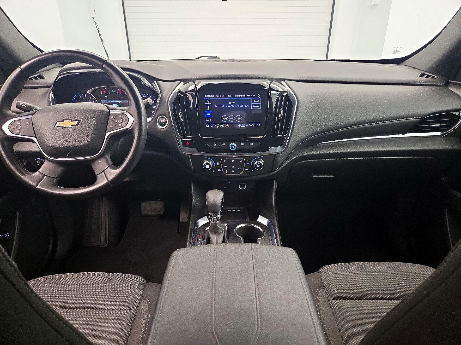 Thumbnail: 2023 Chevrolet Traverse - 9