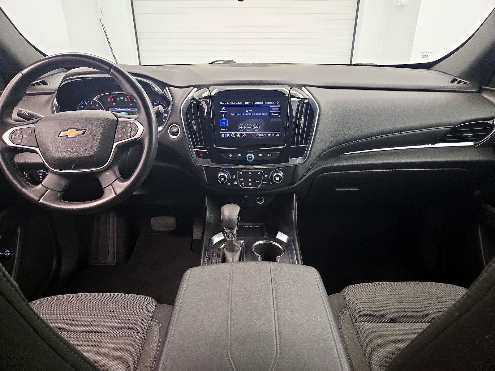 2023 Chevrolet Traverse 1LT - Photo 10