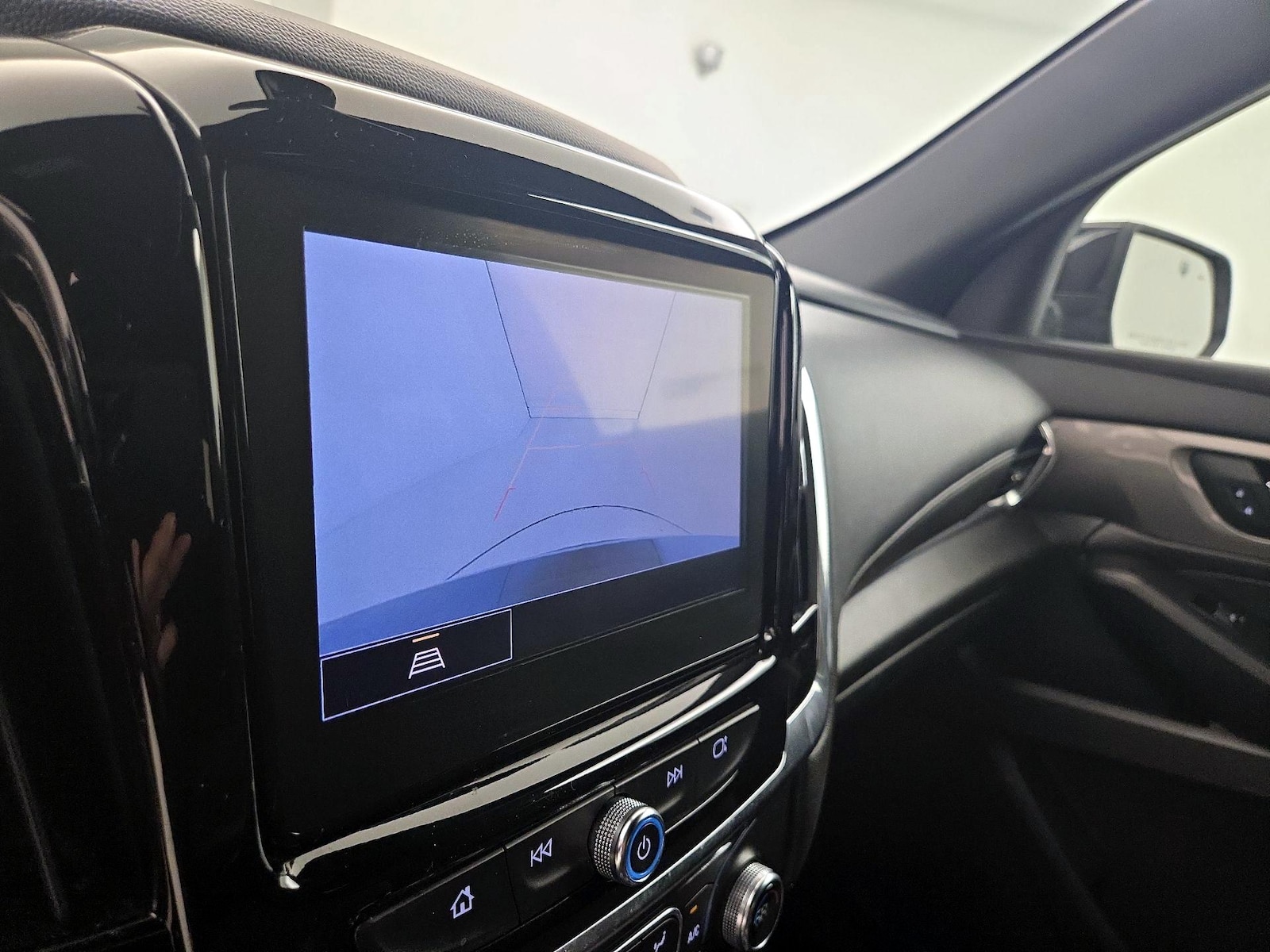2023 Chevrolet Traverse 1LT - Photo 15