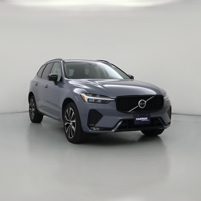 2023 Volvo XC60 B5 Plus Dark Theme