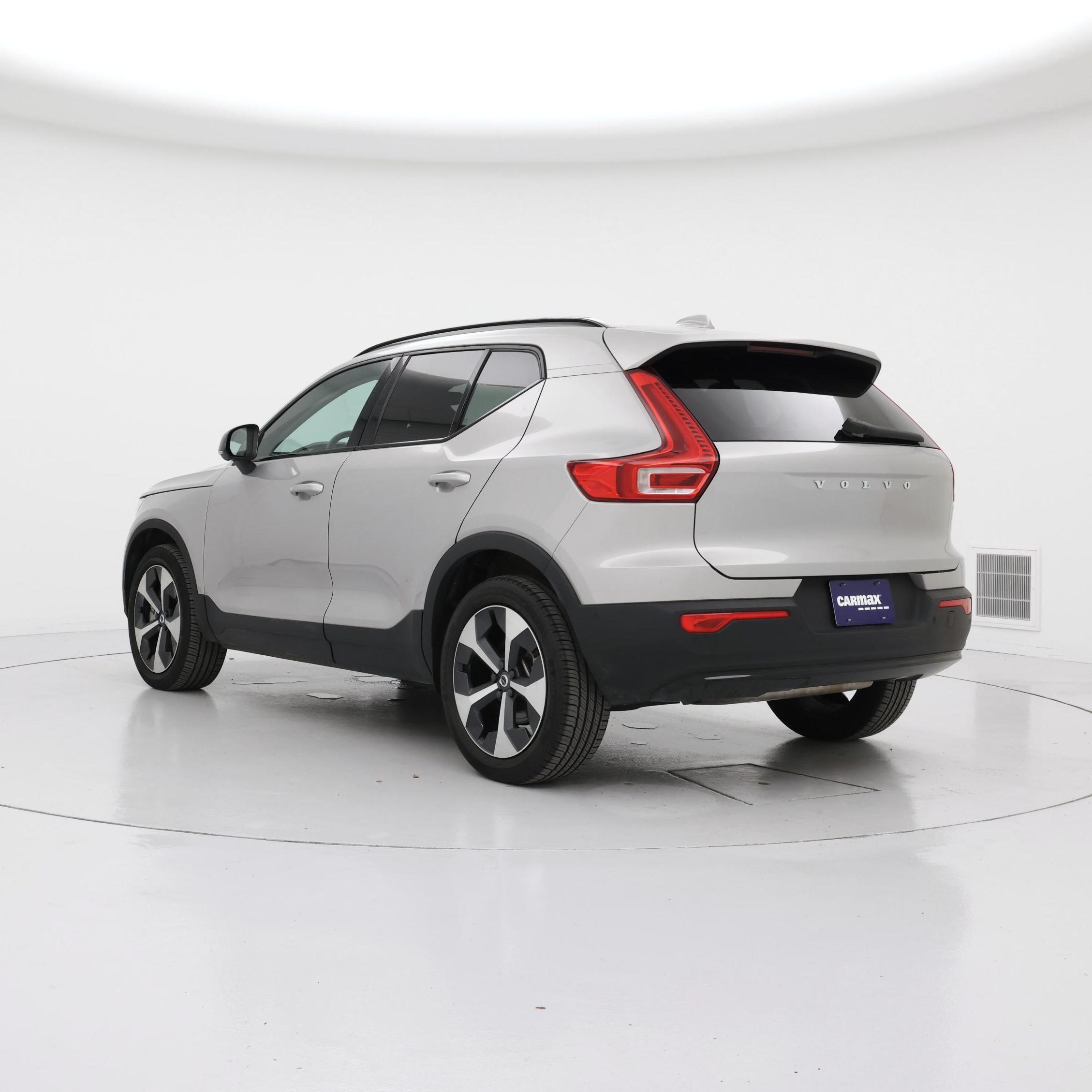 Thumbnail: 2024 Volvo XC40 - 2