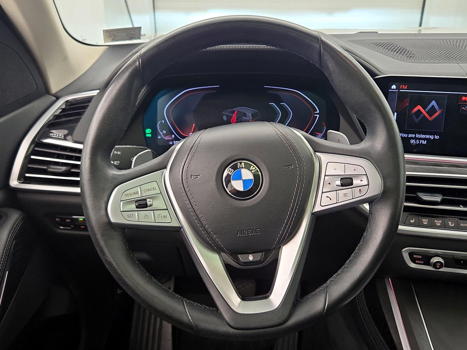 Thumbnail: 2022 BMW X7 - 10