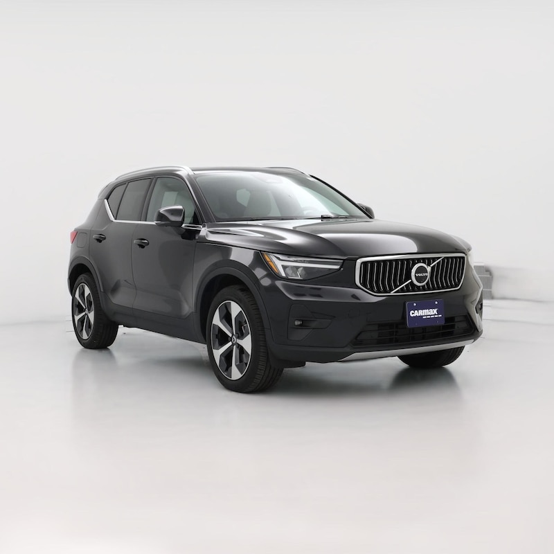 2024 Volvo XC40 B5 Core Bright Theme