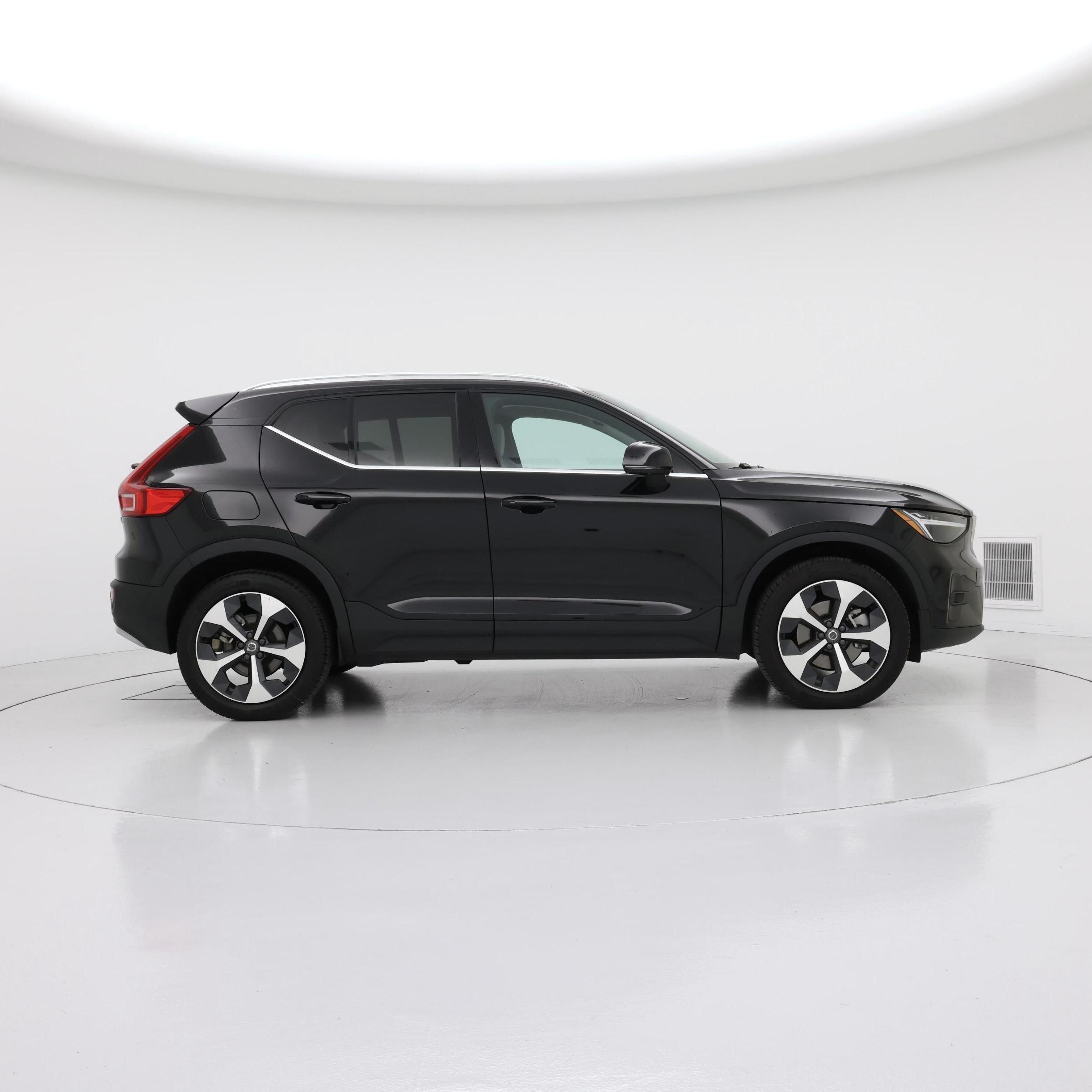 Thumbnail: 2024 Volvo XC40 - 7