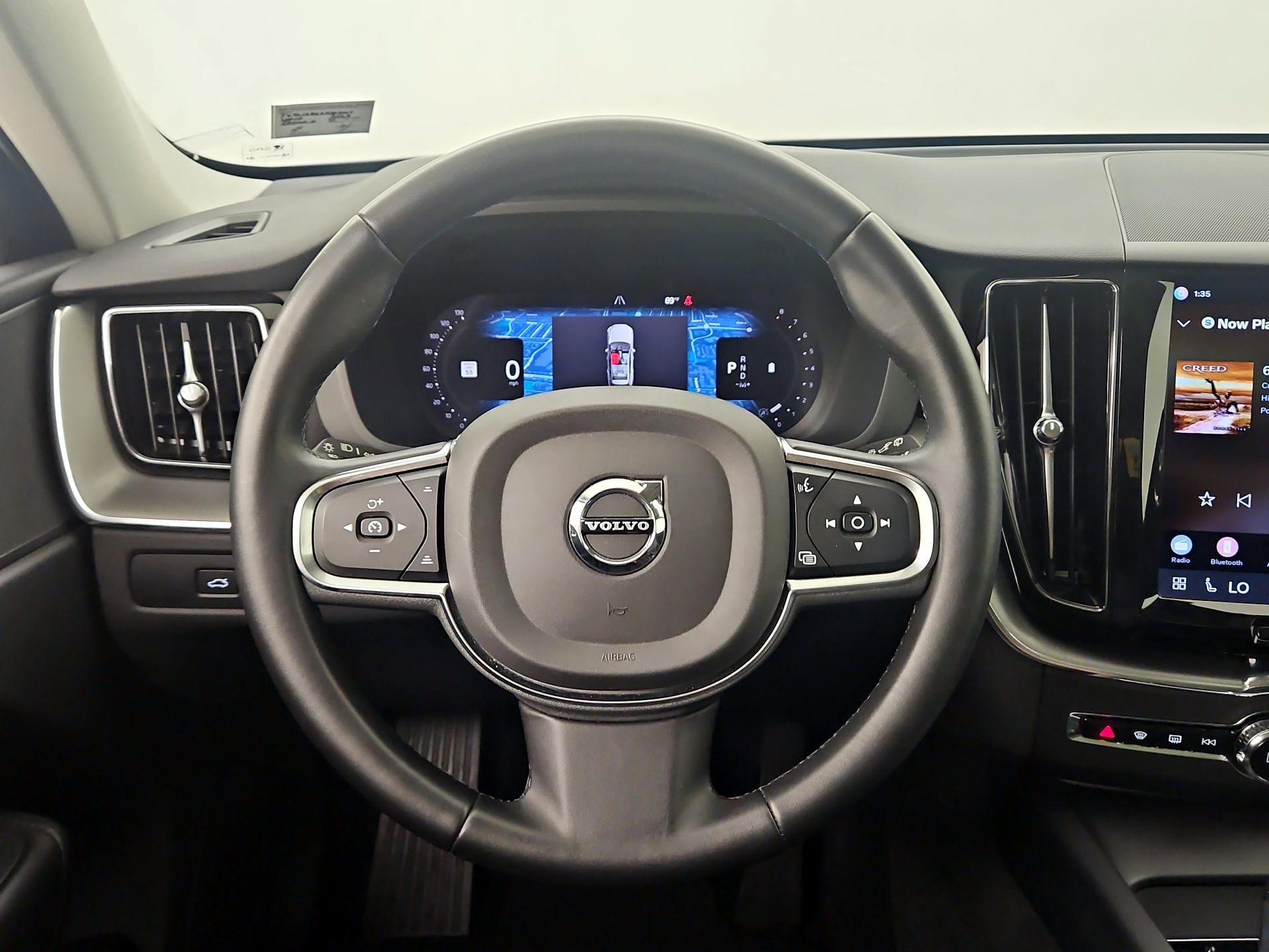 Thumbnail: 2023 Volvo XC60 - 10