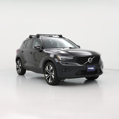 2025 Volvo XC40 B5 Plus Dark Theme