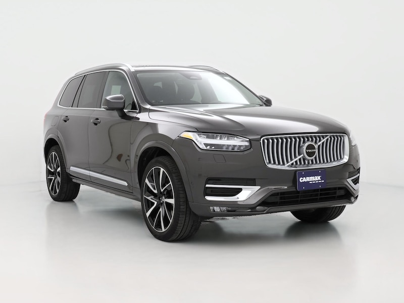 2023 Volvo XC90 B5 Plus