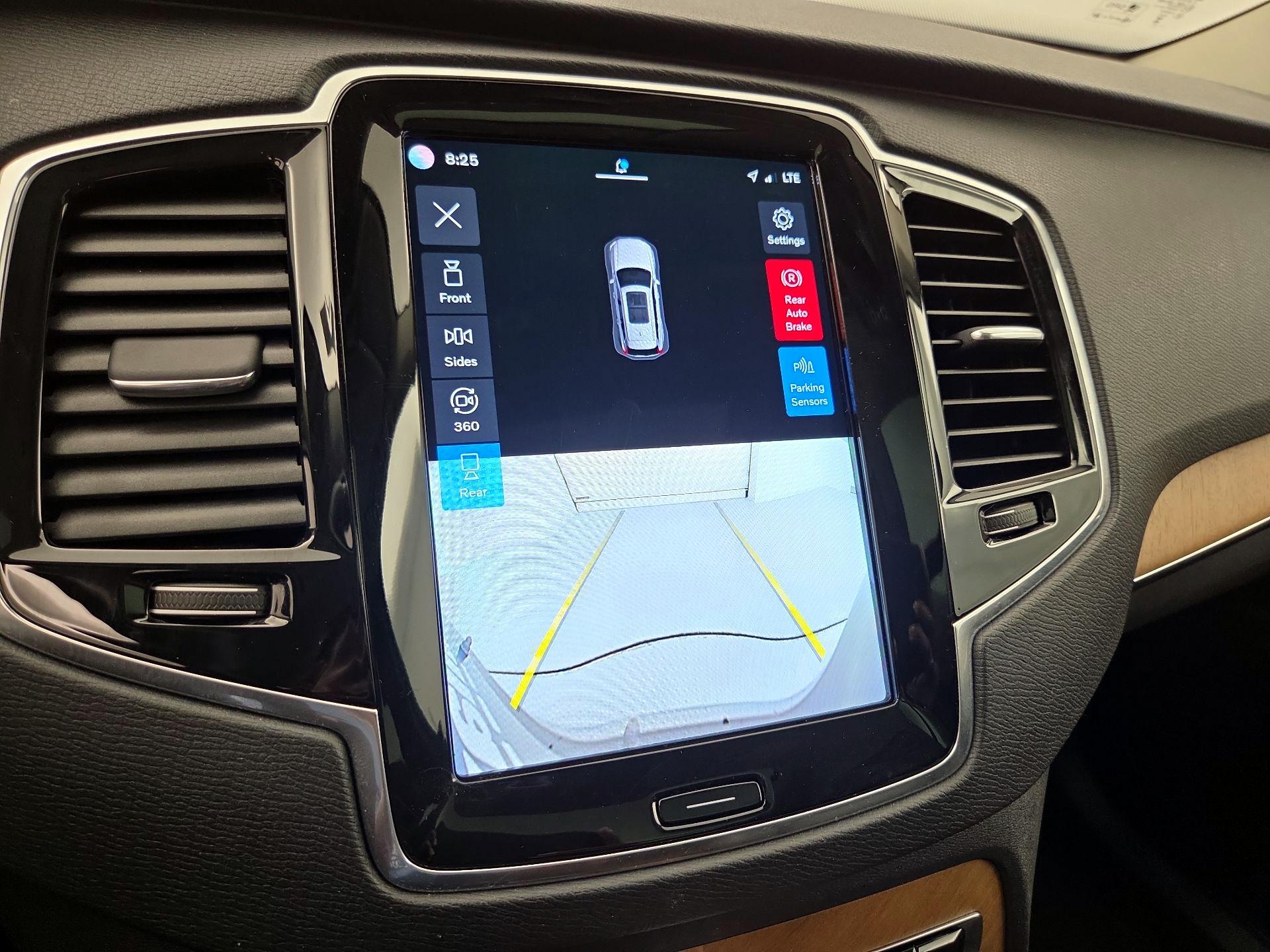 Thumbnail: 2023 Volvo XC90 - 15