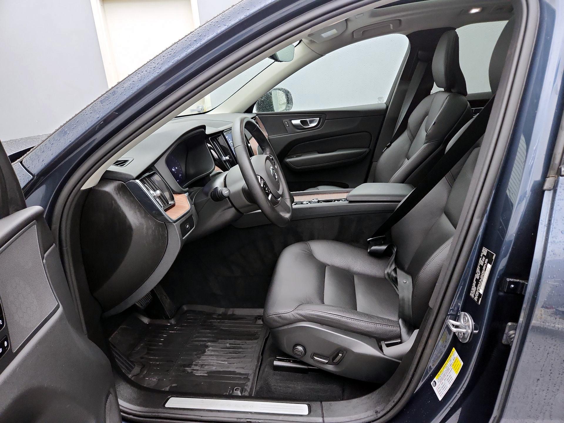 Thumbnail: 2024 Volvo XC60 - 11