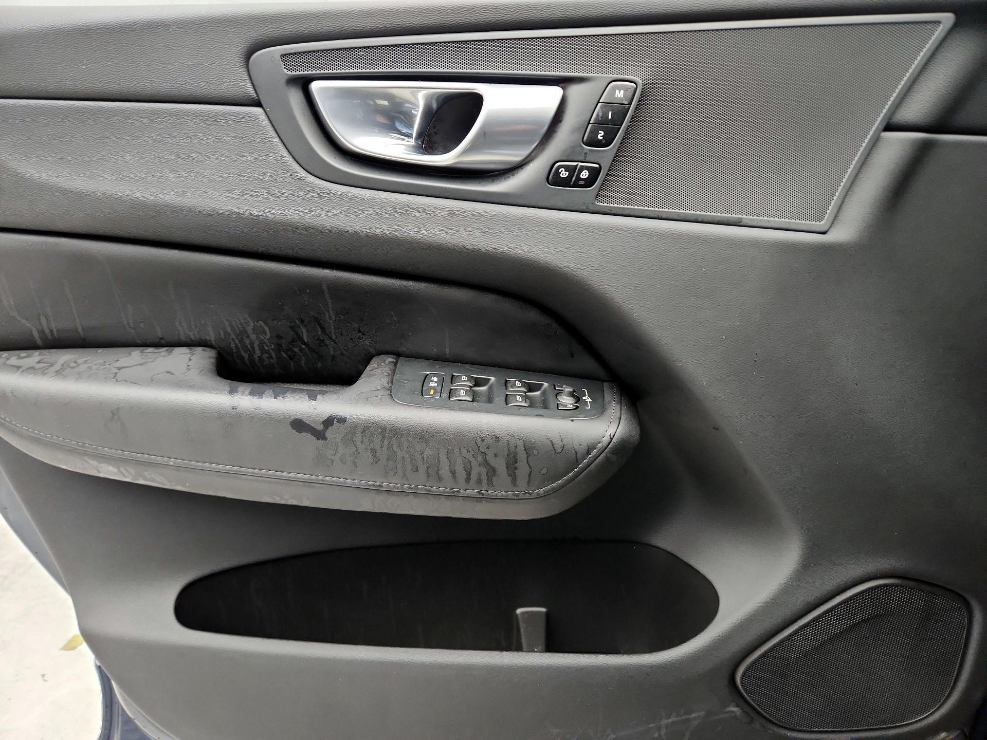 Thumbnail: 2024 Volvo XC60 - 12