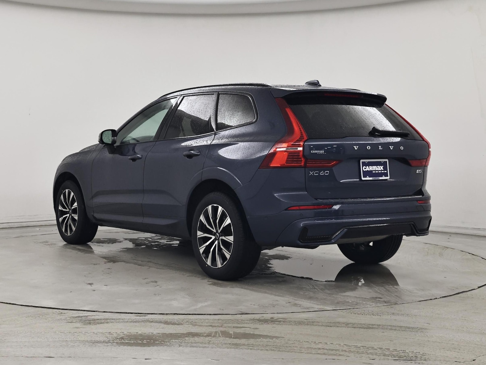 2024 Volvo XC60 Plus - Photo 3