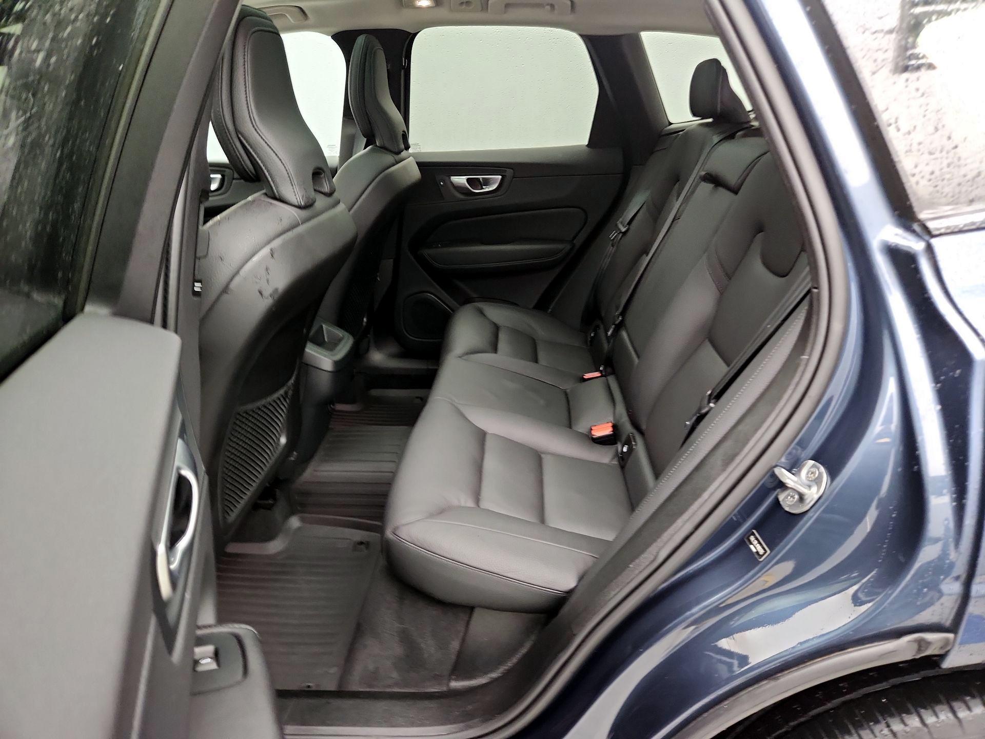 Thumbnail: 2024 Volvo XC60 - 20