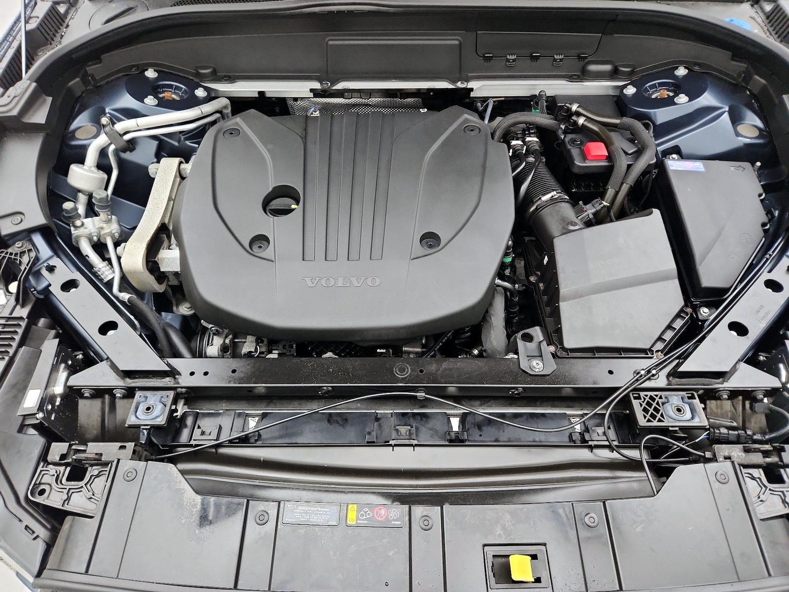 2024 Volvo XC60 Plus - Photo 23