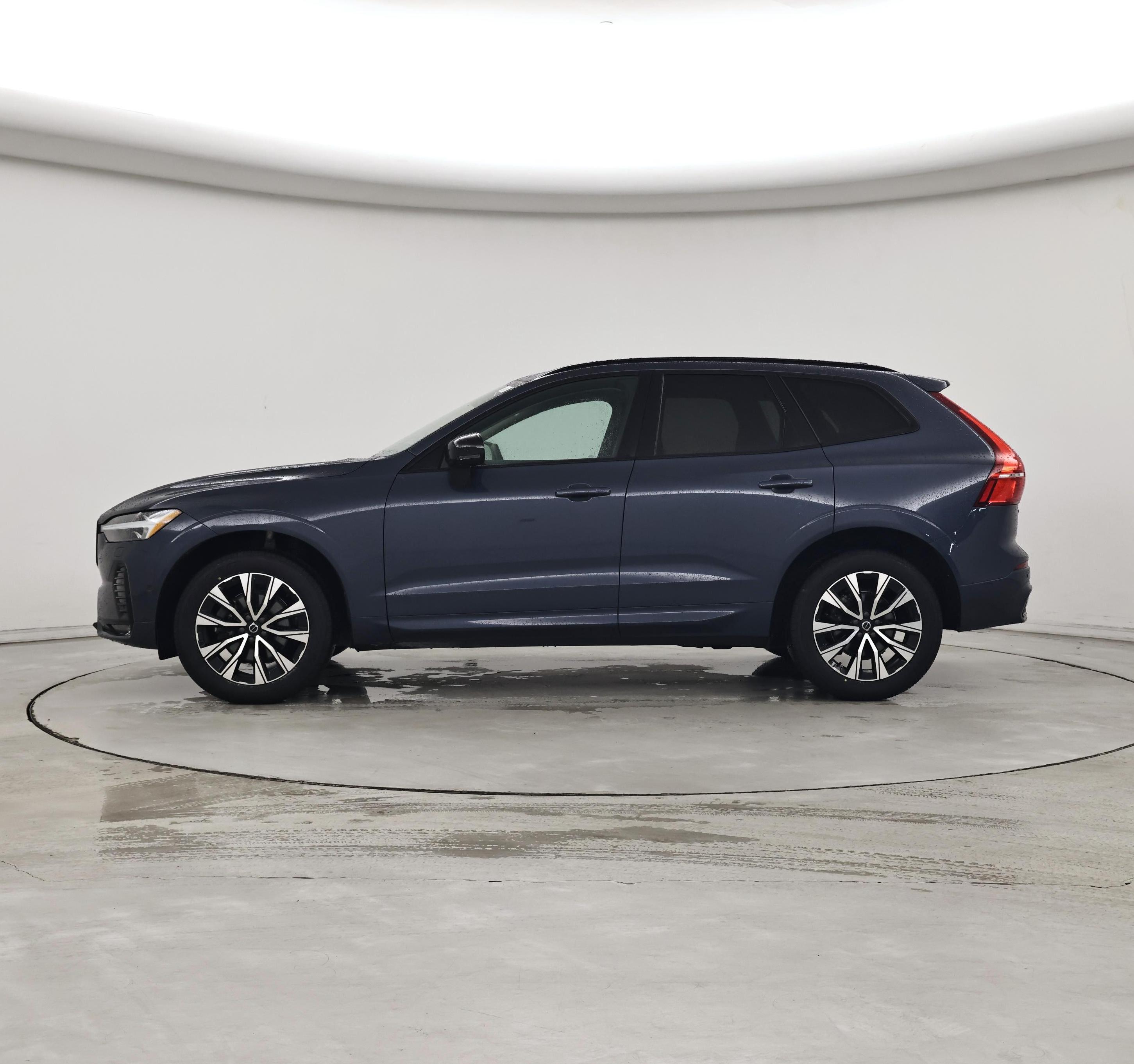 Thumbnail: 2024 Volvo XC60 - 3
