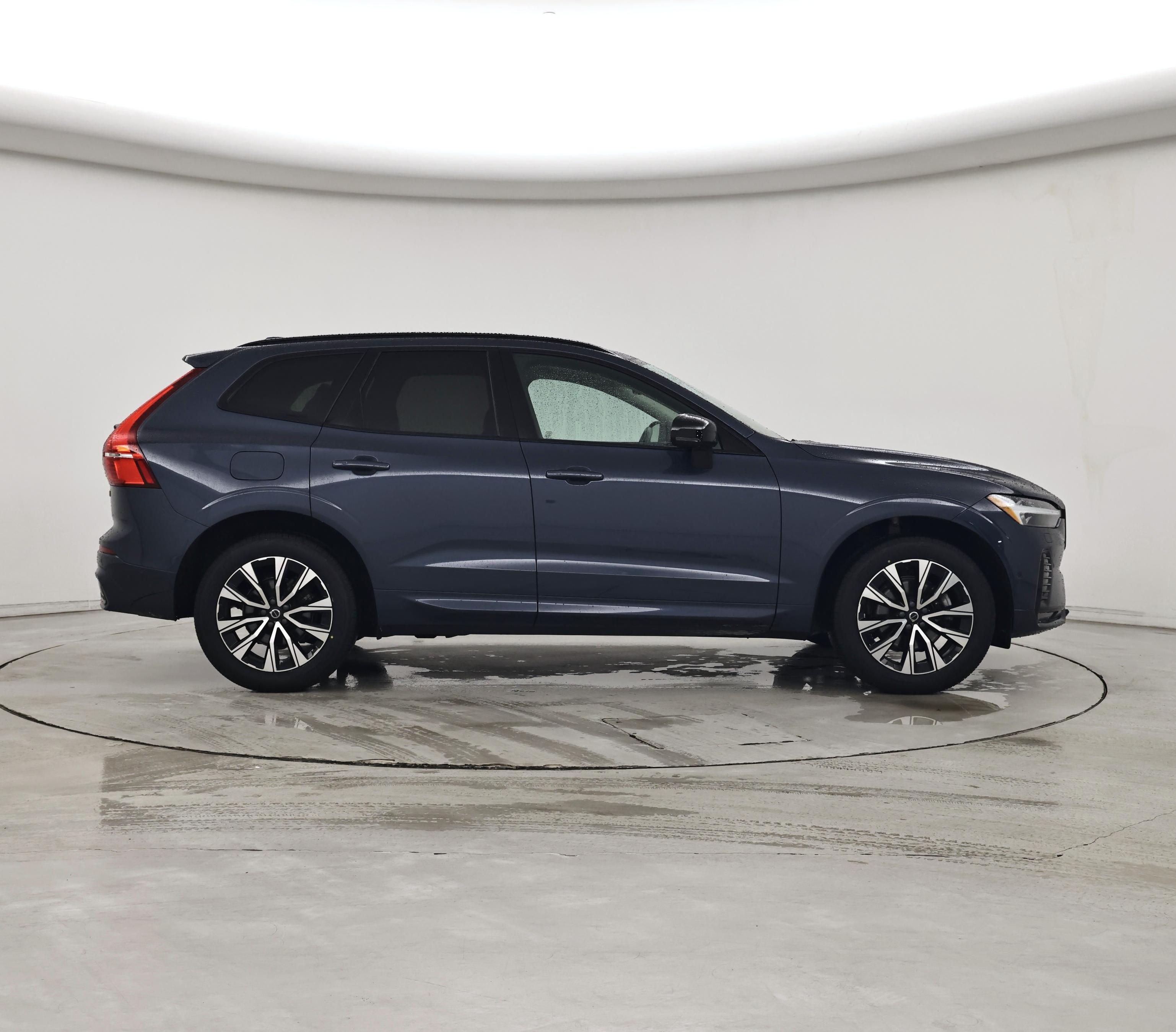 Thumbnail: 2024 Volvo XC60 - 7