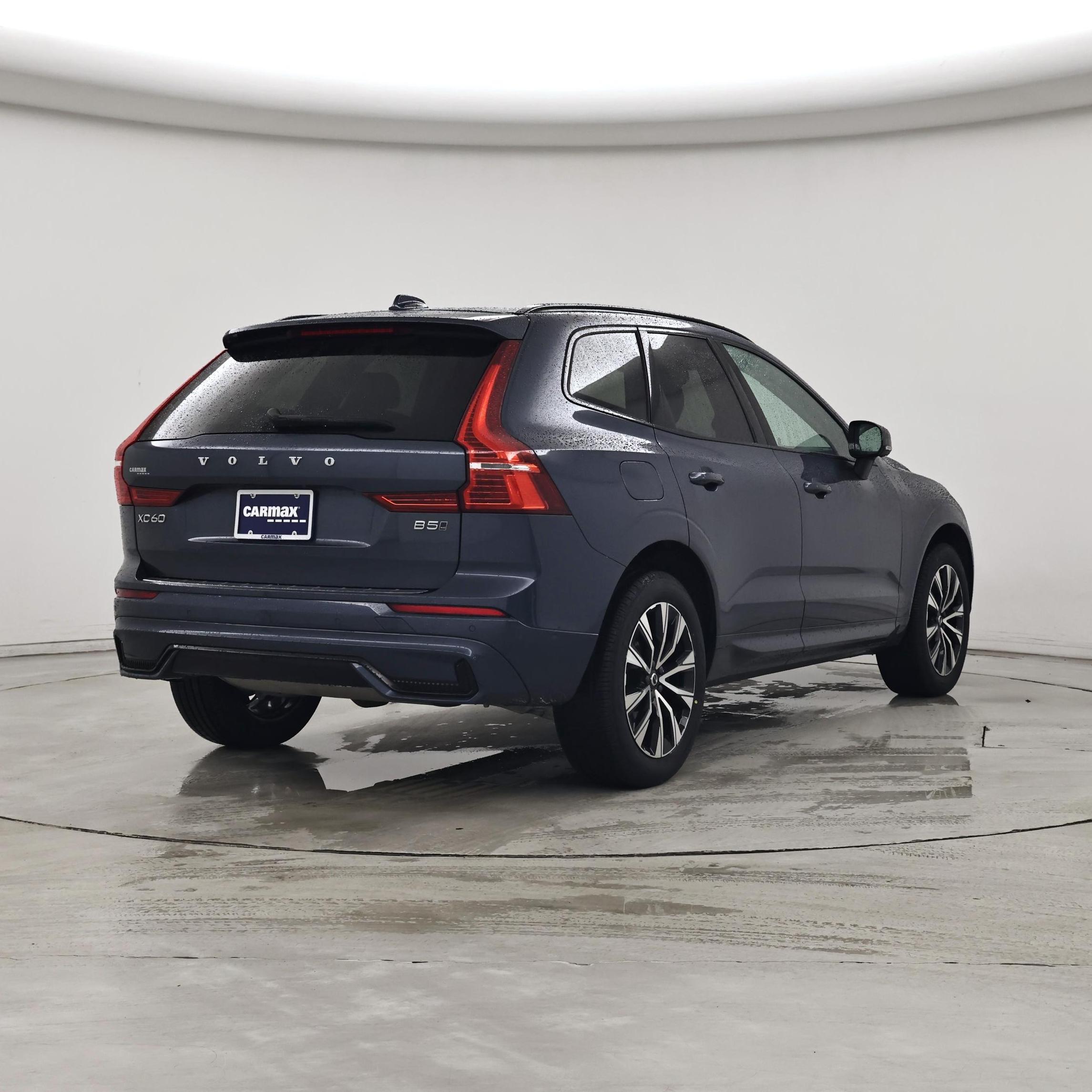 Thumbnail: 2024 Volvo XC60 - 8