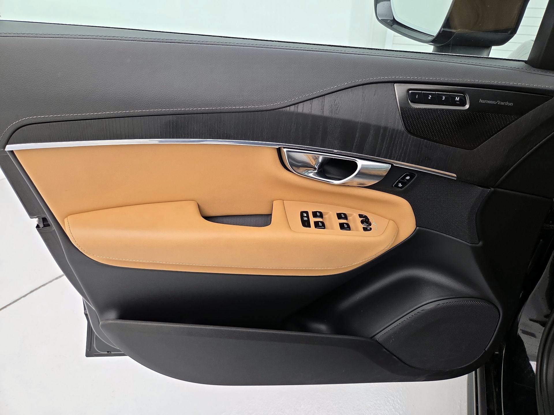 Thumbnail: 2023 Volvo XC90 - 12