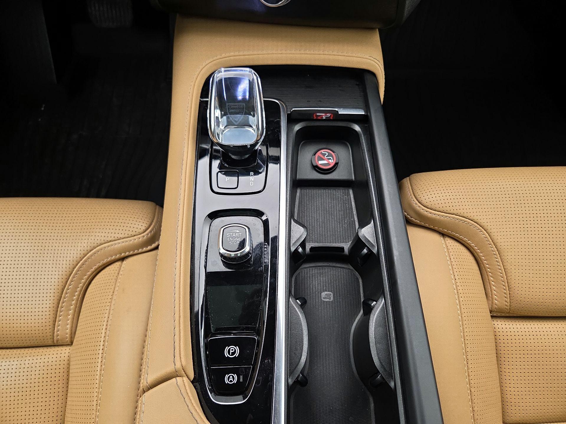 Thumbnail: 2023 Volvo XC90 - 17