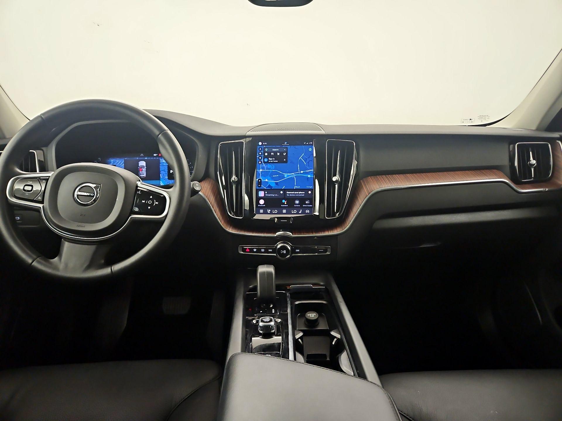 Thumbnail: 2023 Volvo XC60 - 9