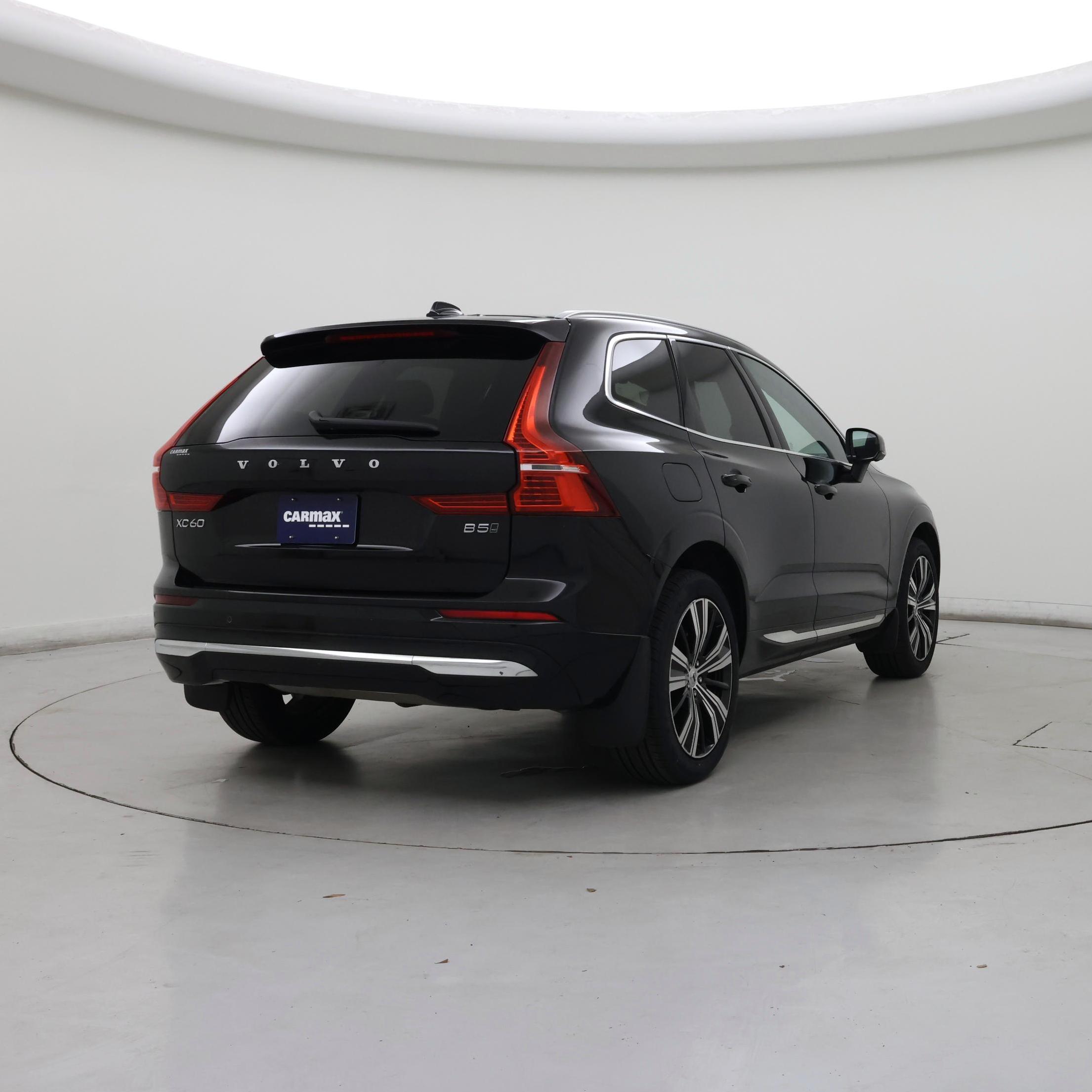 Thumbnail: 2023 Volvo XC60 - 8